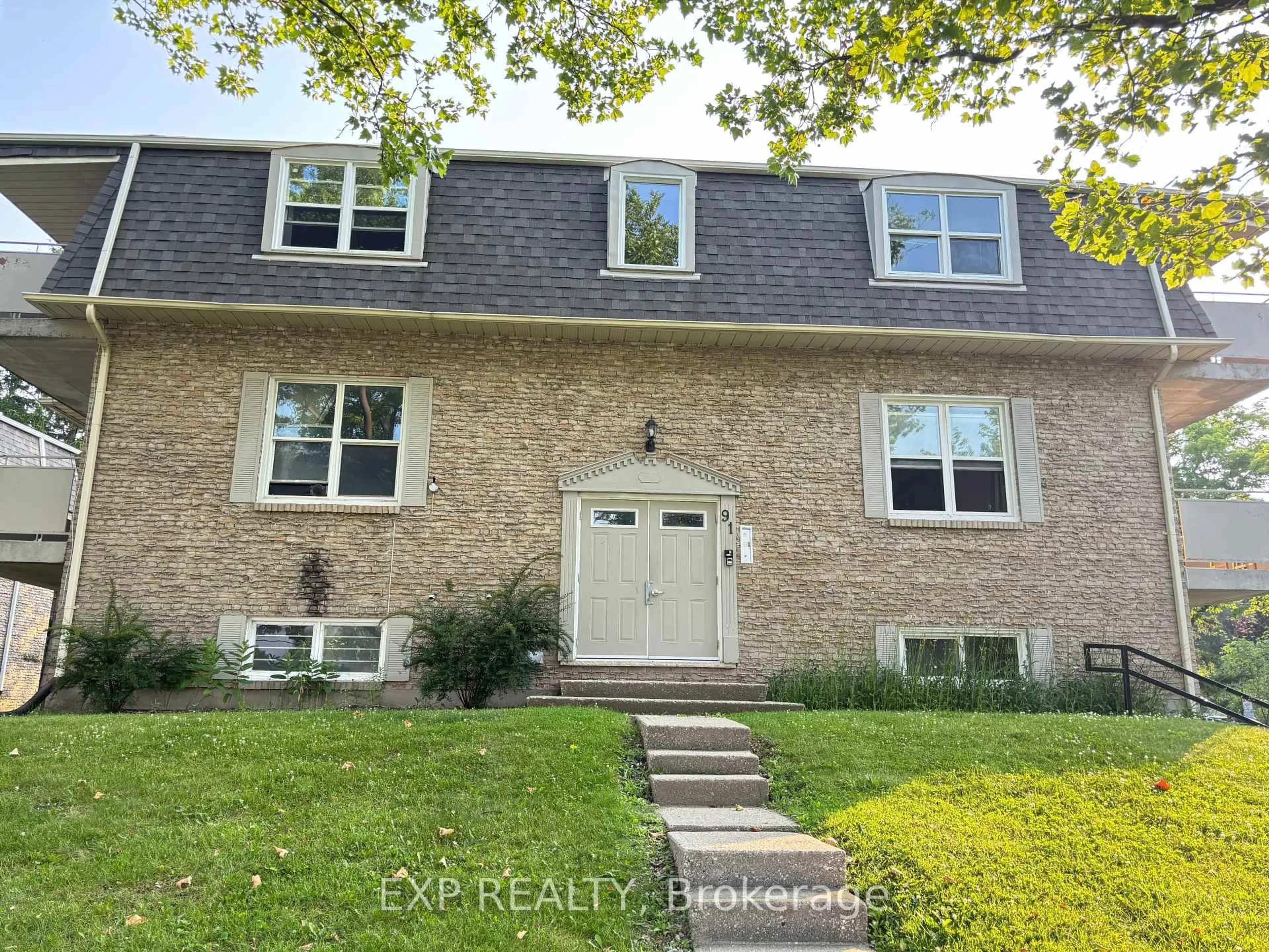 Unknown for 91 Westmount Rd #3, Waterloo Ontario N2L 2R7