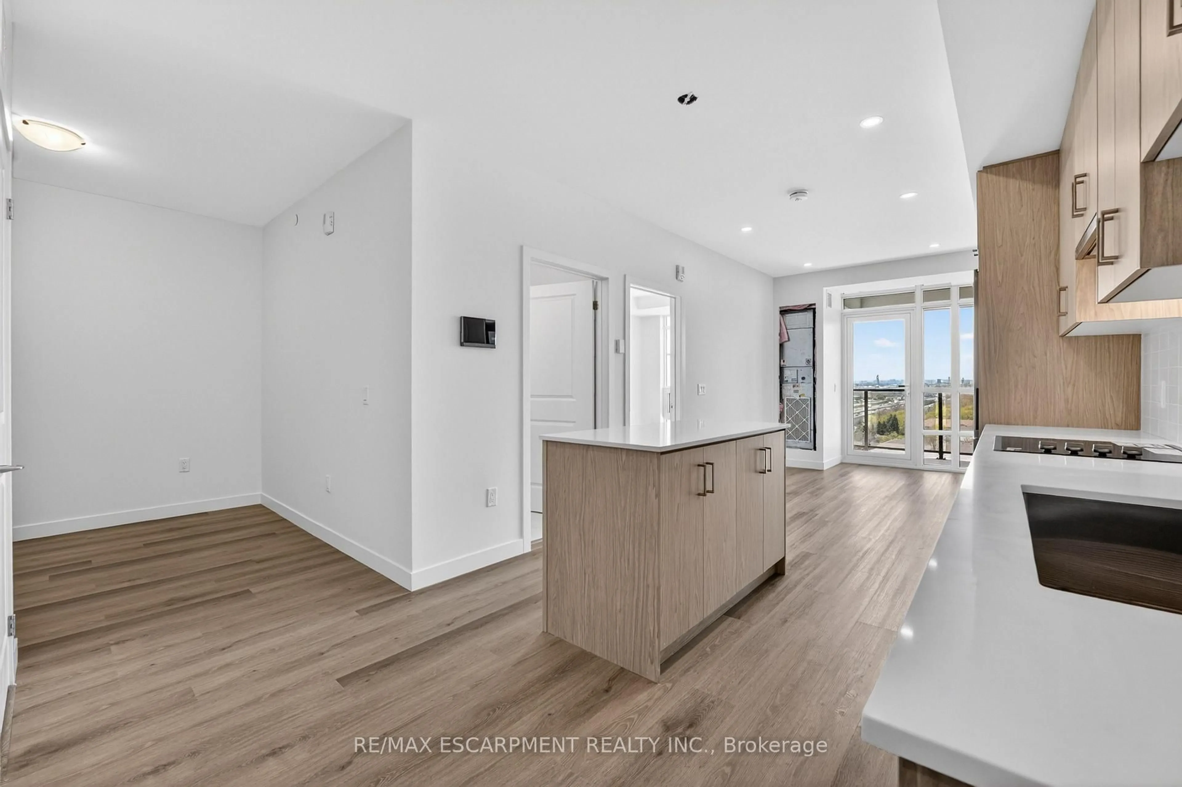 Open concept kitchen, unknown for 461 Green Rd #901, Hamilton Ontario L8E 0L5