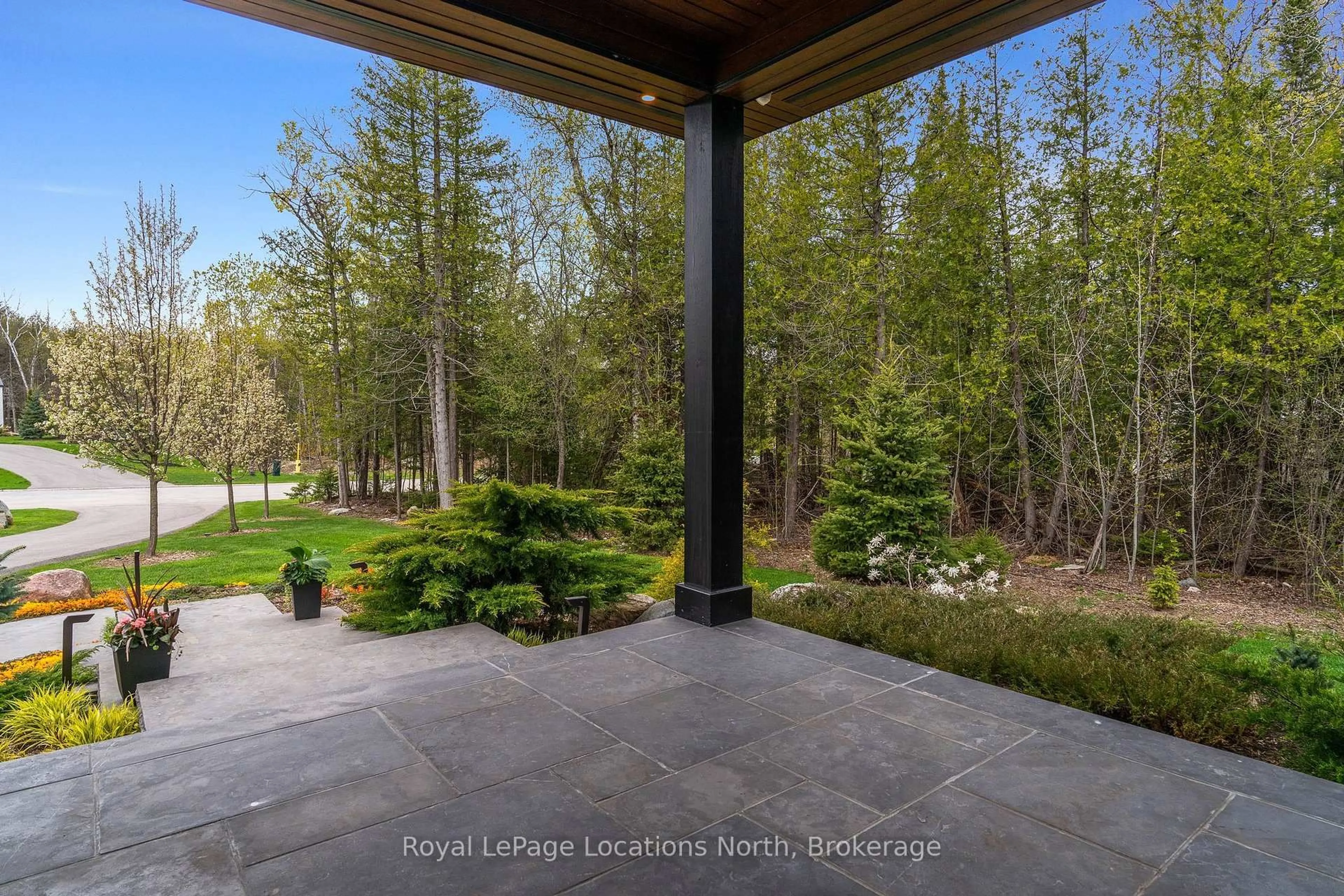 Patio, forest/trees view for 110 Pheasant Ru, Blue Mountains Ontario N0H 2P0