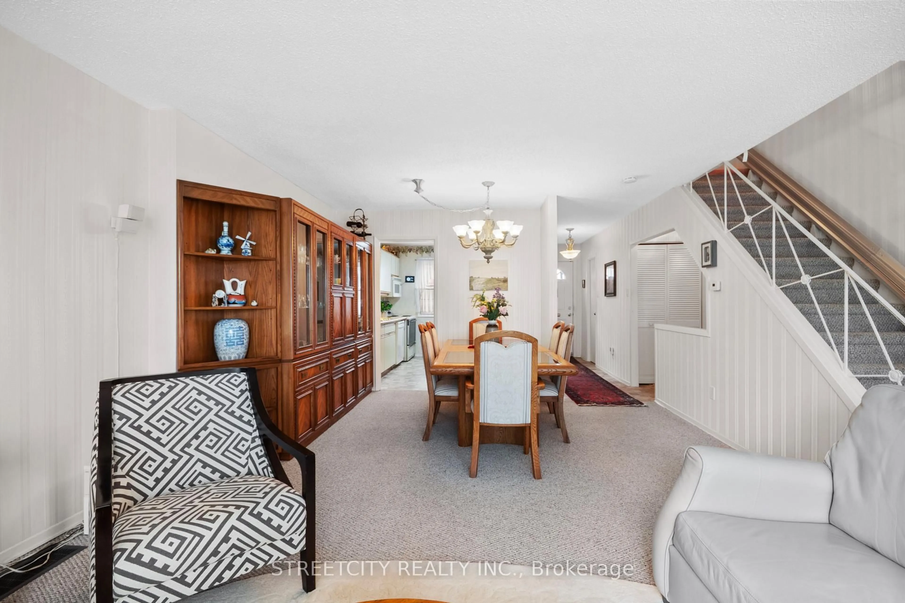 Dining room, unknown for 600 Wonderland Rd, London South Ontario N6H 4Y8
