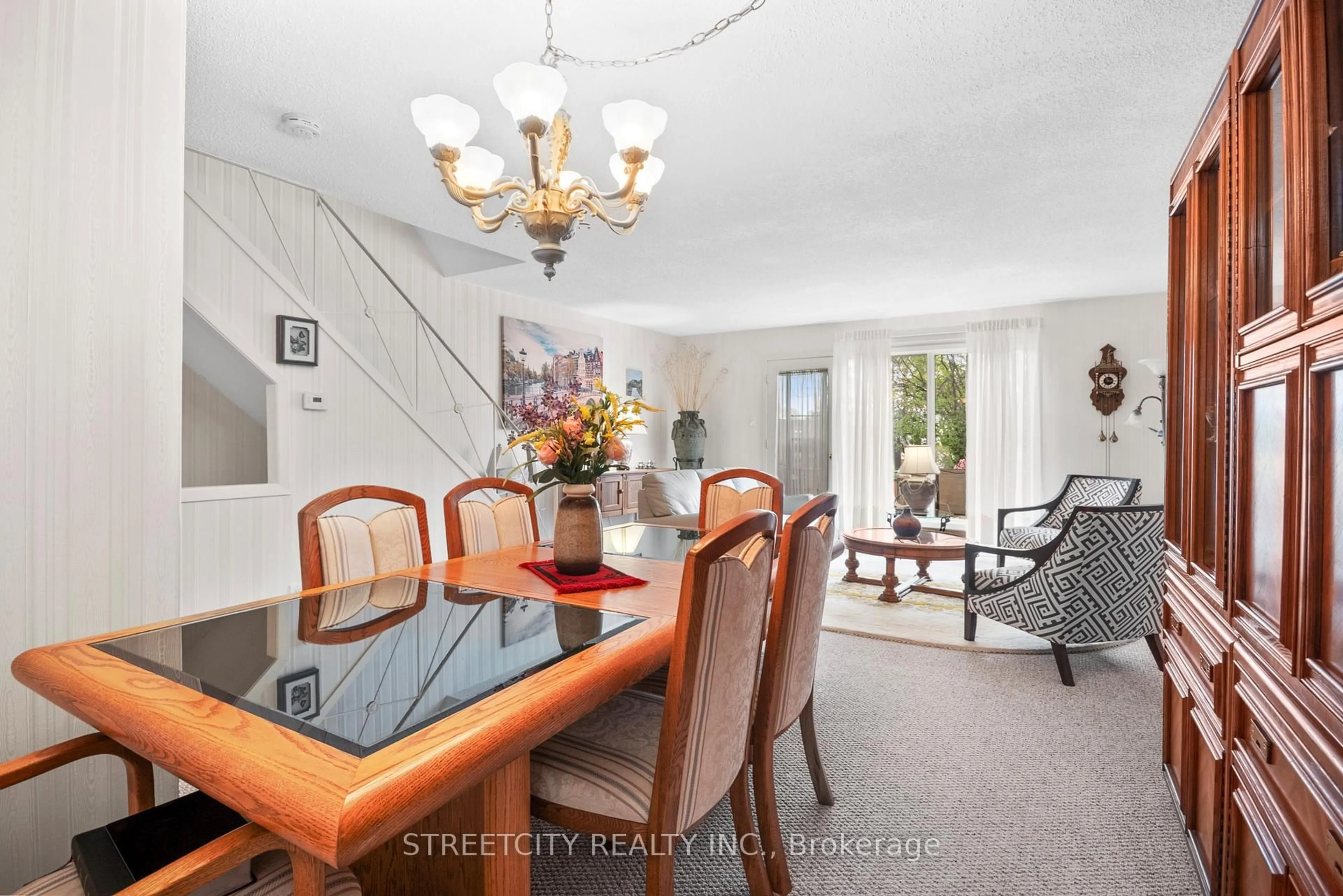 Dining room, unknown for 600 Wonderland Rd, London South Ontario N6H 4Y8