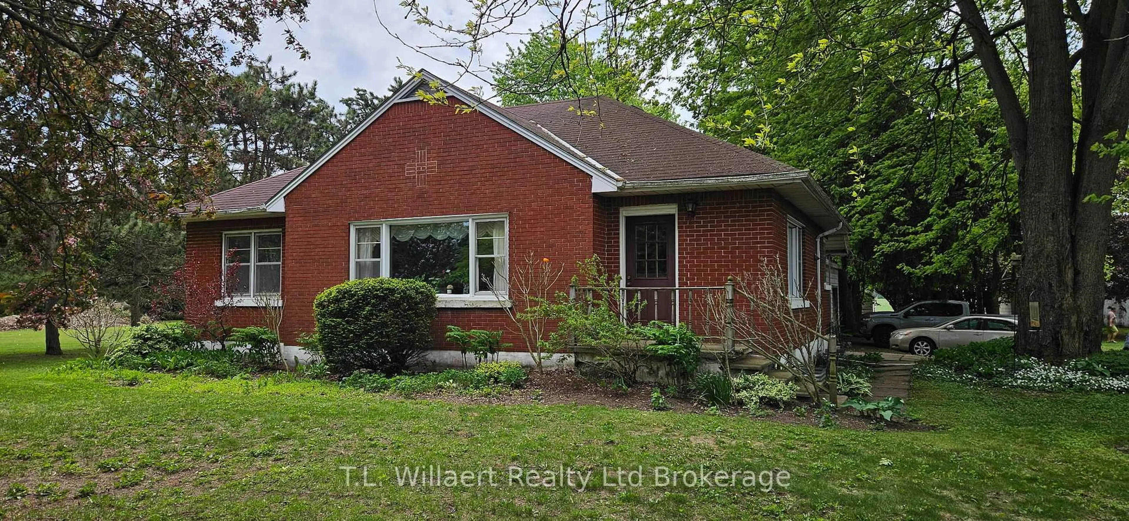 Home with brick exterior material, street for 2642 ON-3 Highway, Norfolk Ontario N3Y 4J9