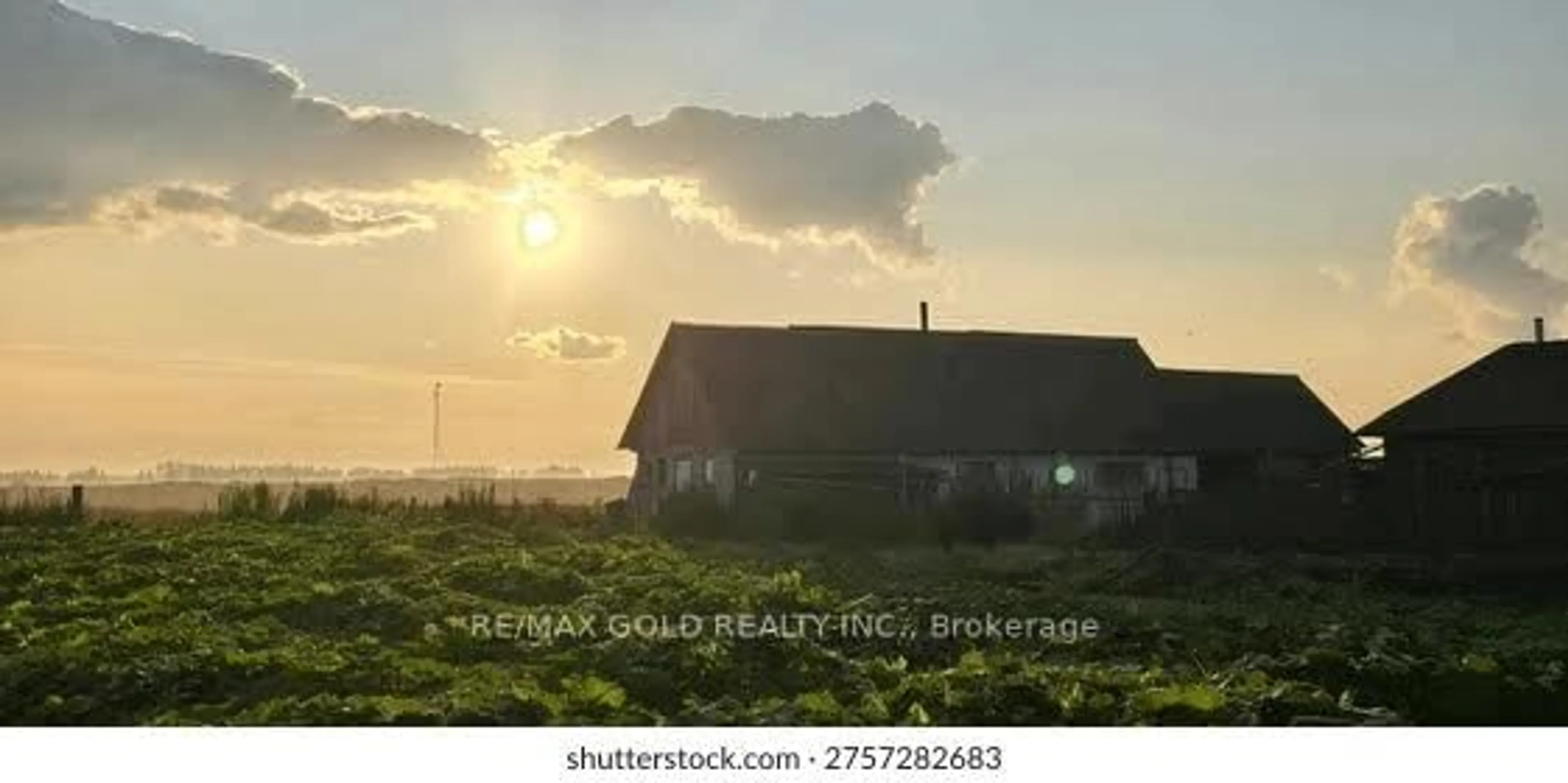Blurry image for 934284 Airport Rd, Mono Ontario L9W 2Y8