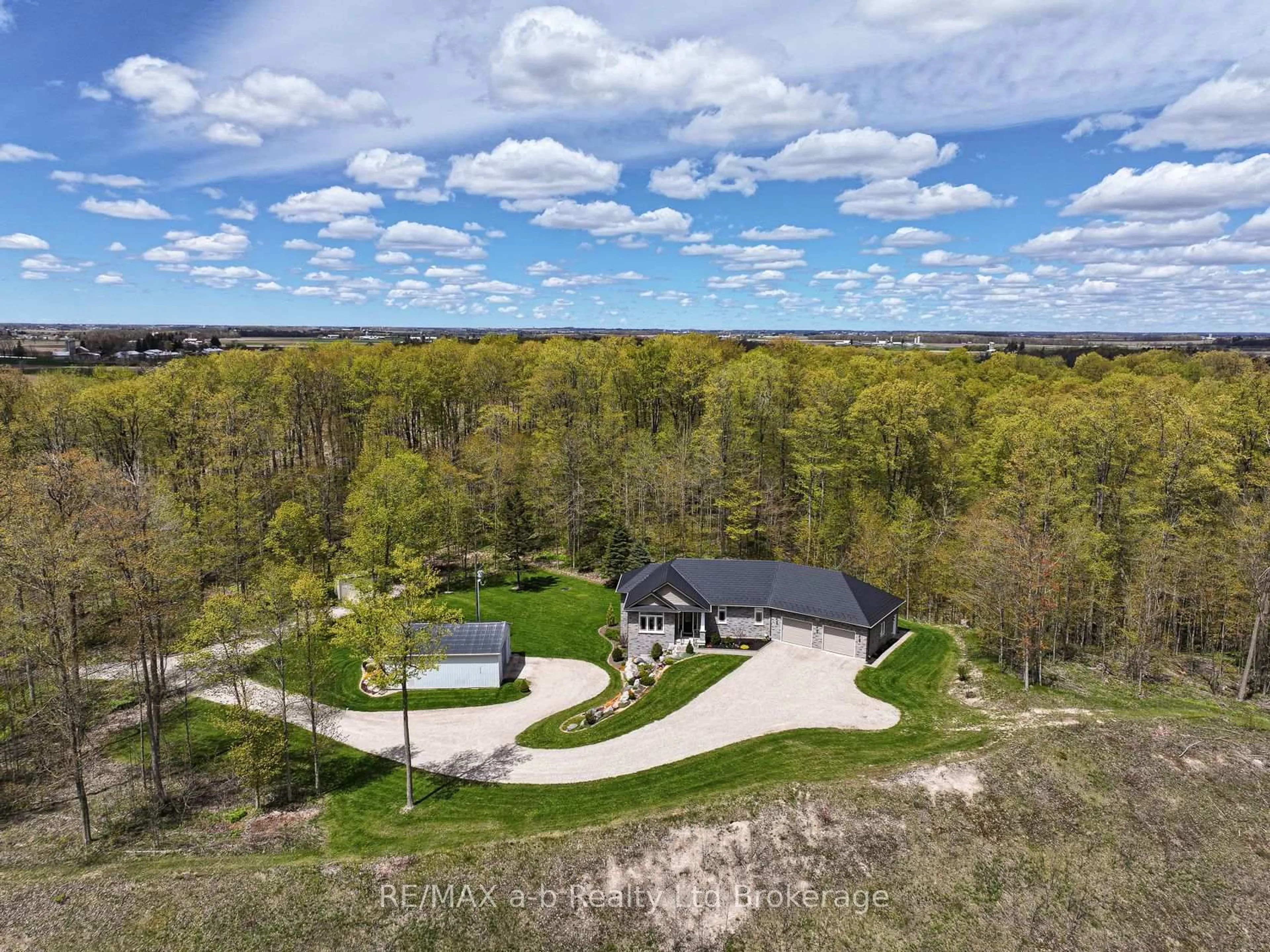 A pic from outside/outdoor area/front of a property/back of a property/a pic from drone, water/lake/river/ocean view for 1840 Manser Rd, Wellesley Ontario N0B 2T0