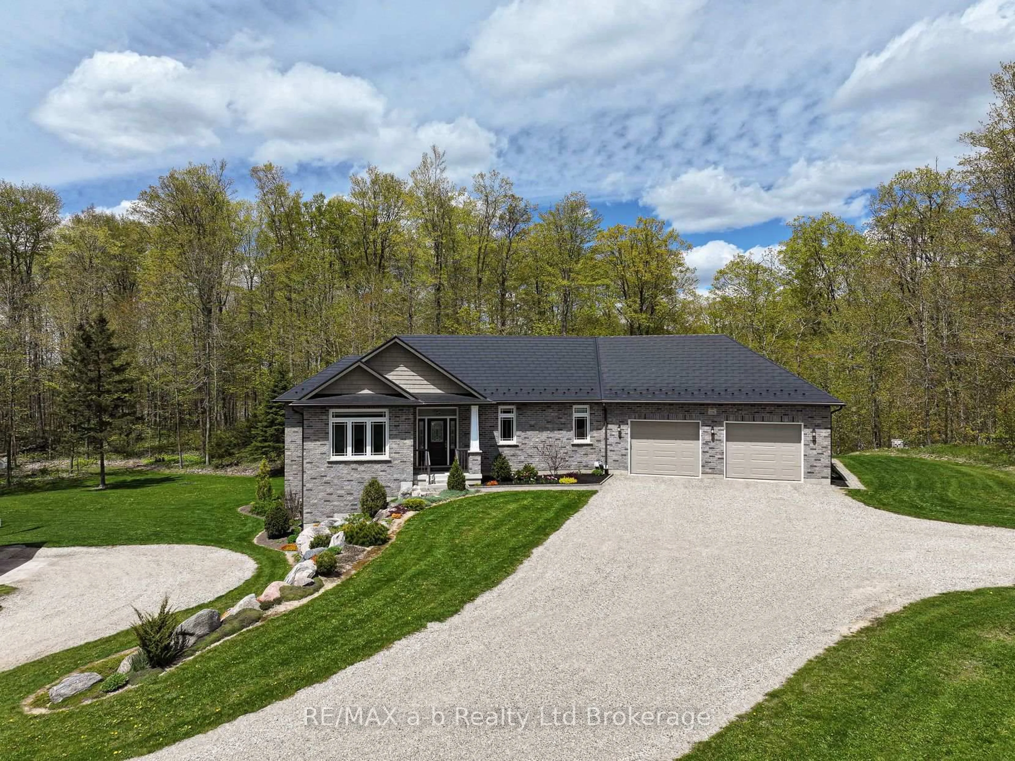 A pic from outside/outdoor area/front of a property/back of a property/a pic from drone, street for 1840 Manser Rd, Wellesley Ontario N0B 2T0