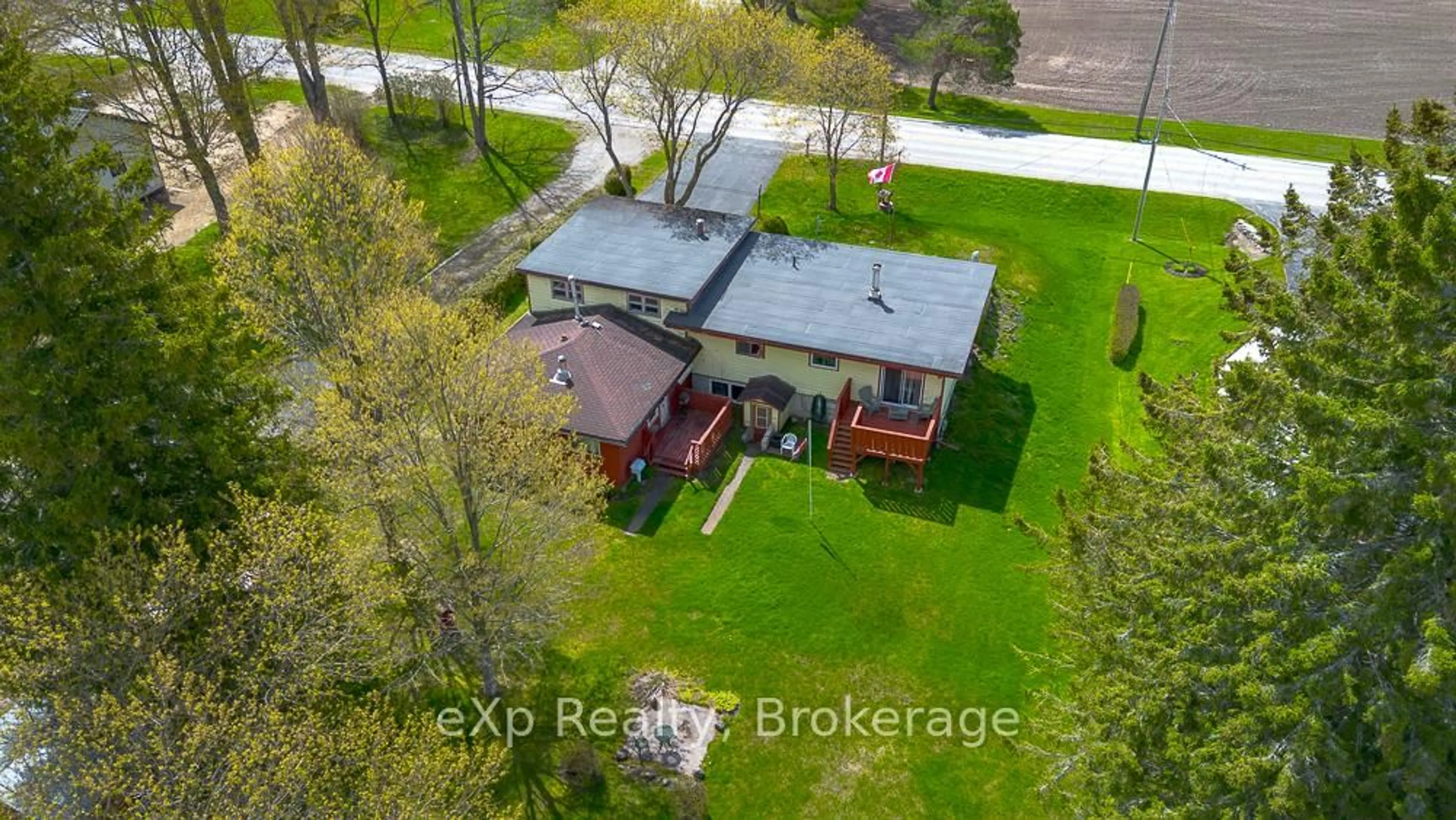 A pic from outside/outdoor area/front of a property/back of a property/a pic from drone, building for 122431 Grey County Road 5 Rd, Georgian Bluffs Ontario N4K 5N5