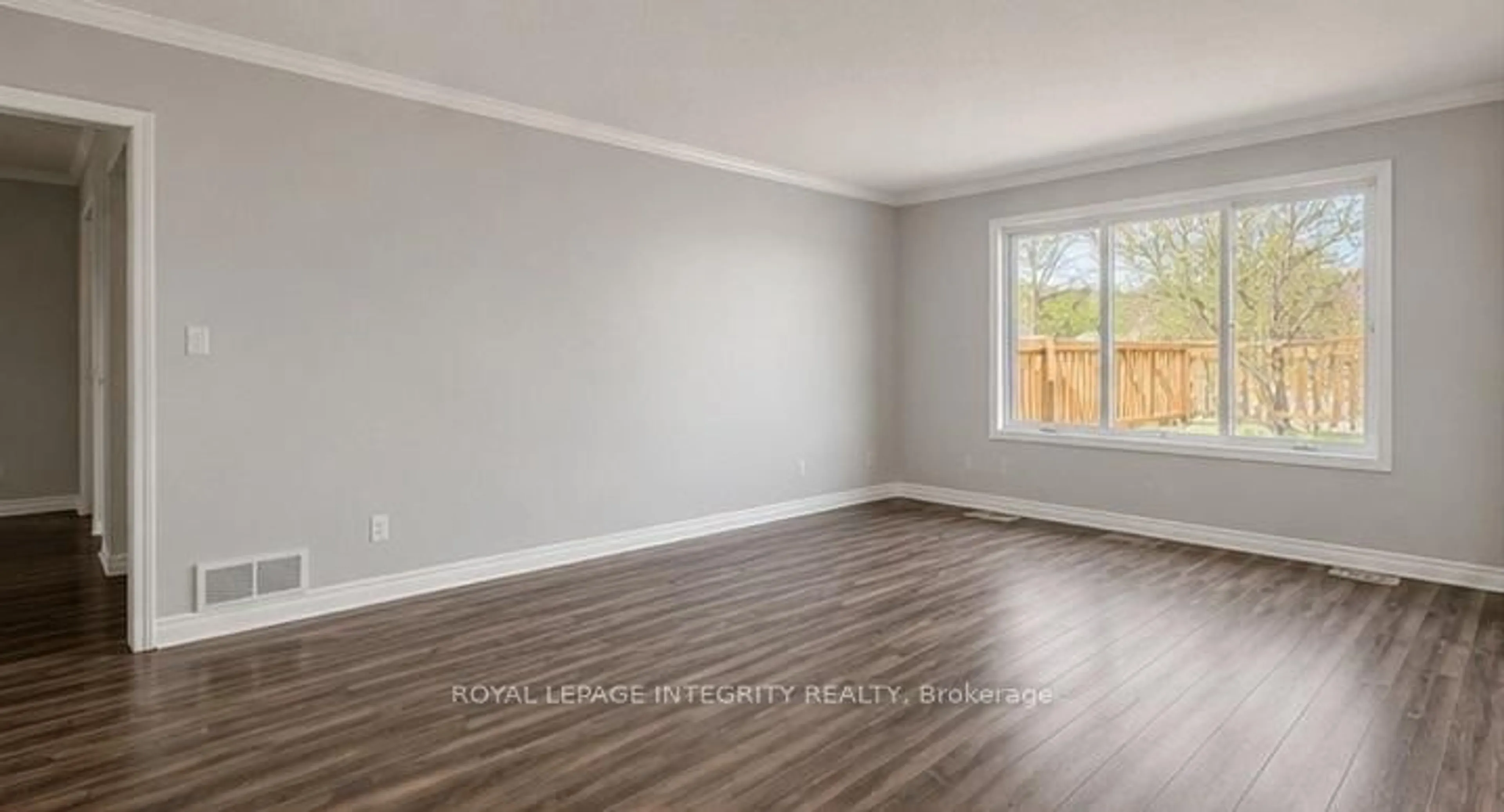 A pic of a room for 65 Rothesay Dr, Kanata Ontario K2L 1N6
