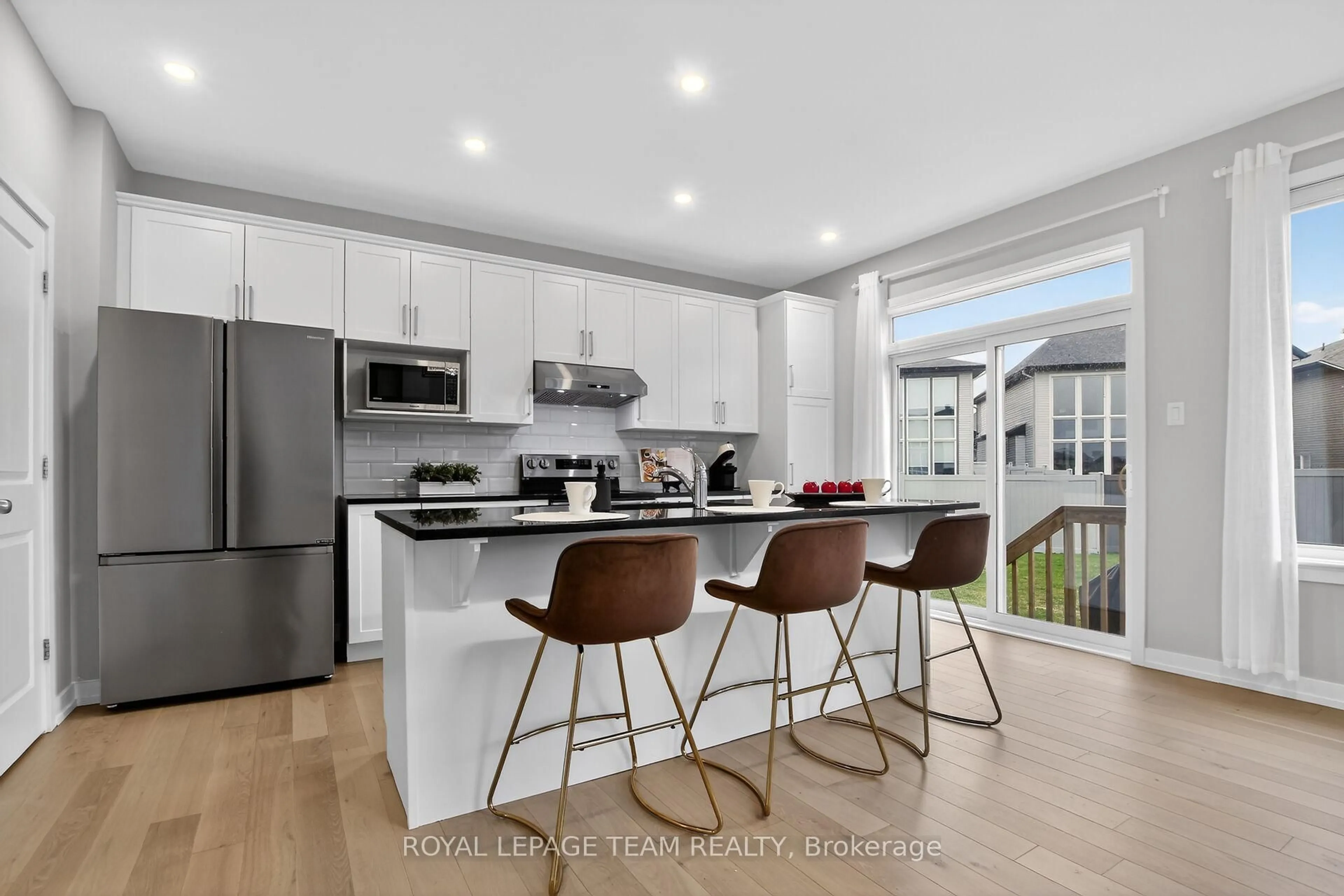 Open concept kitchen, unknown for 408 Gidran Circ, Ottawa Ontario K2V 0P5