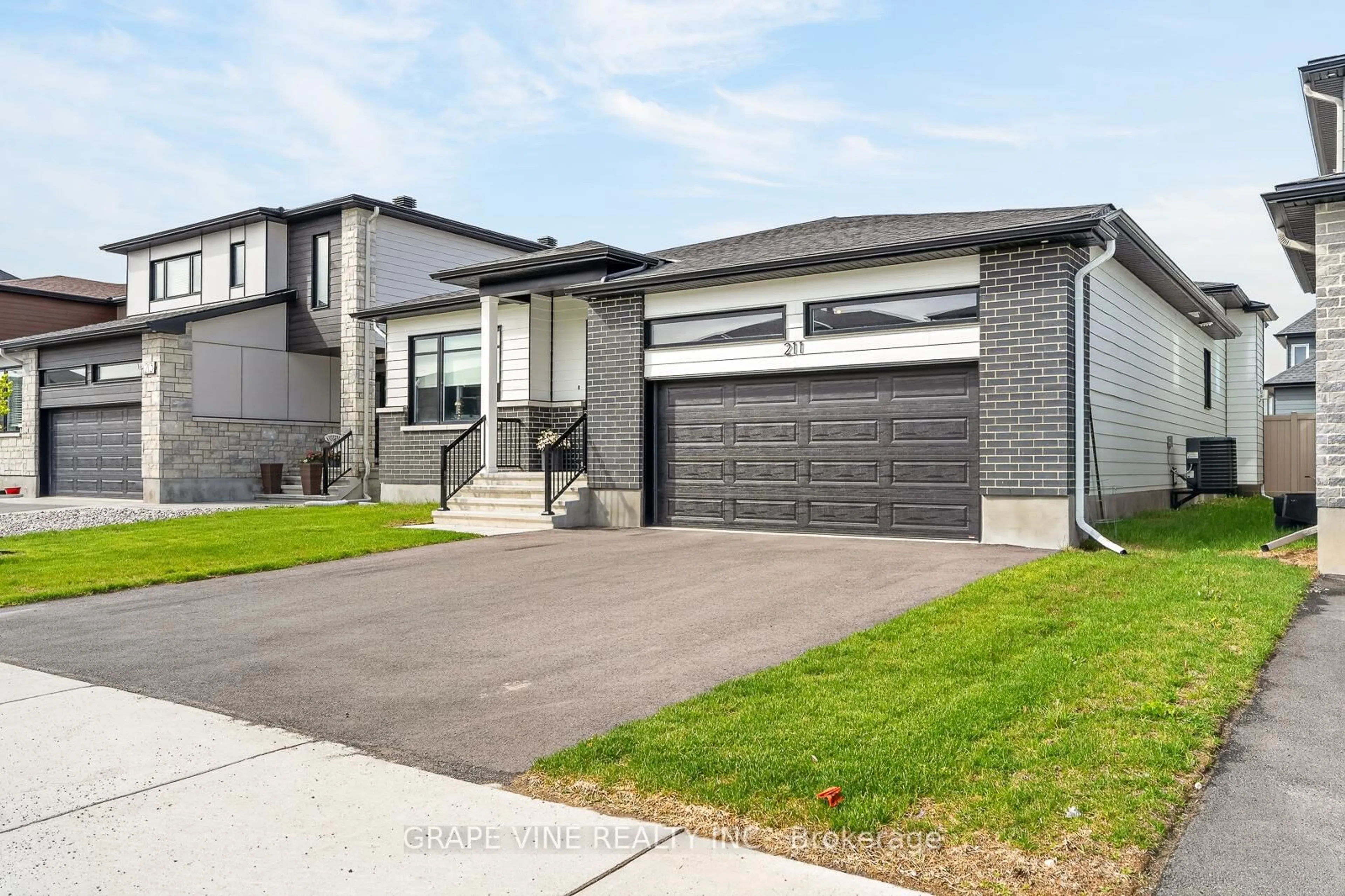 Home with brick exterior material, street for 211 Metric Circ, Ottawa Ontario K2V 0L3