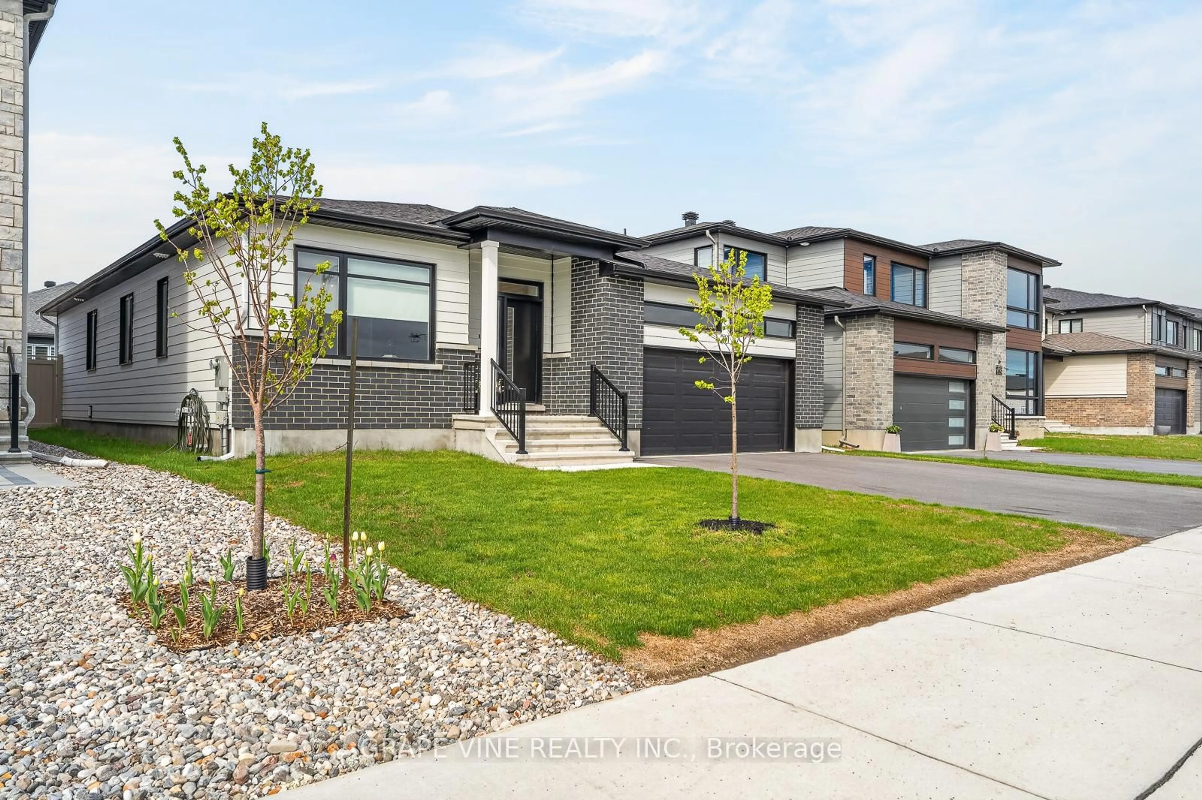 Home with brick exterior material, street for 211 Metric Circ, Ottawa Ontario K2V 0L3