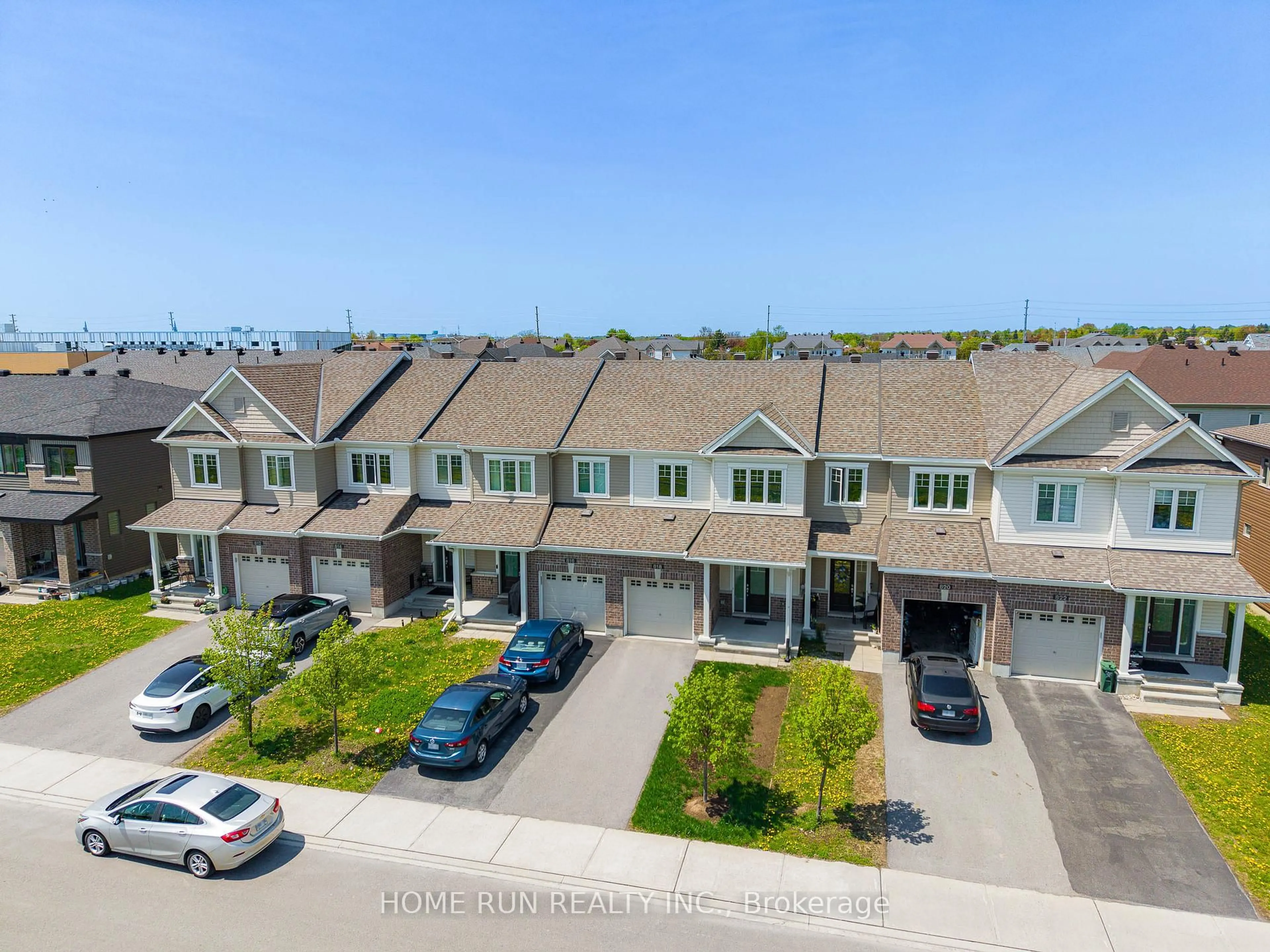 A pic from outside/outdoor area/front of a property/back of a property/a pic from drone, street for 818 Clarity Ave, Nepean Ontario K2J 6L9