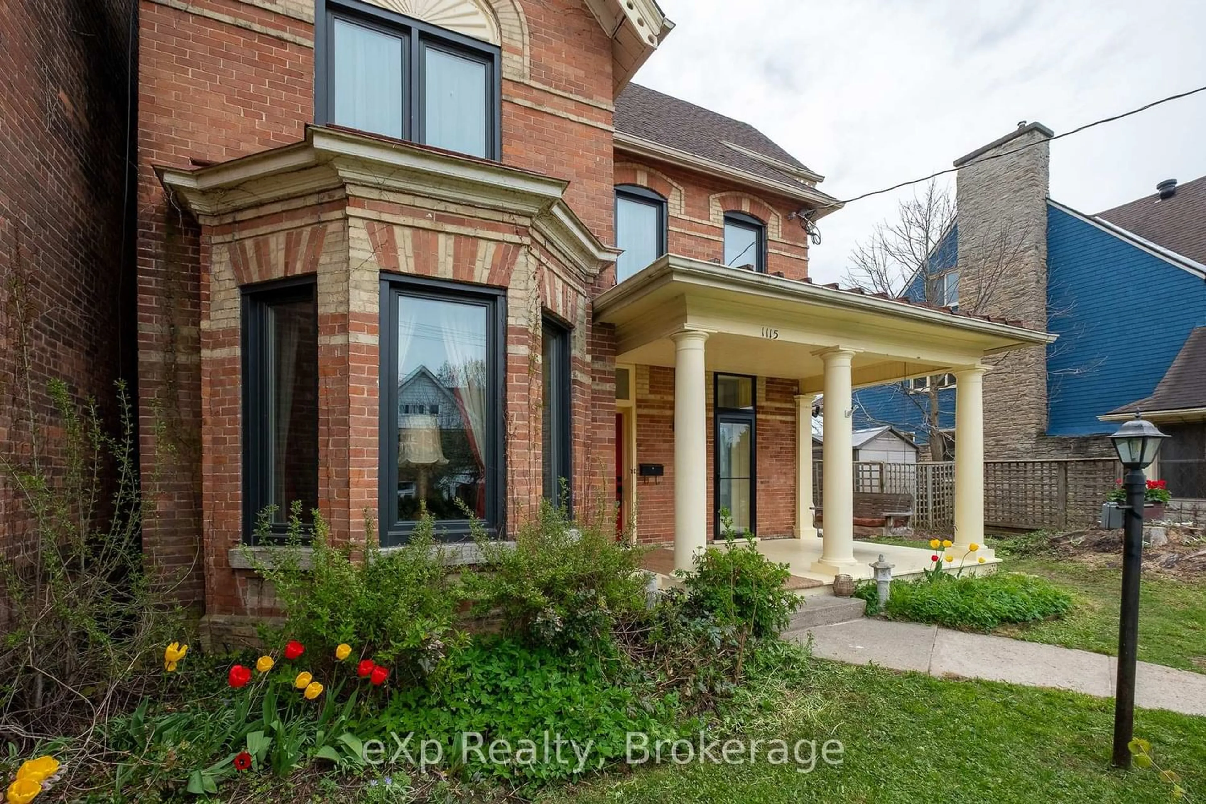 Home with brick exterior material, unknown for 1115 4th Ave, Owen Sound Ontario N4K 2P5