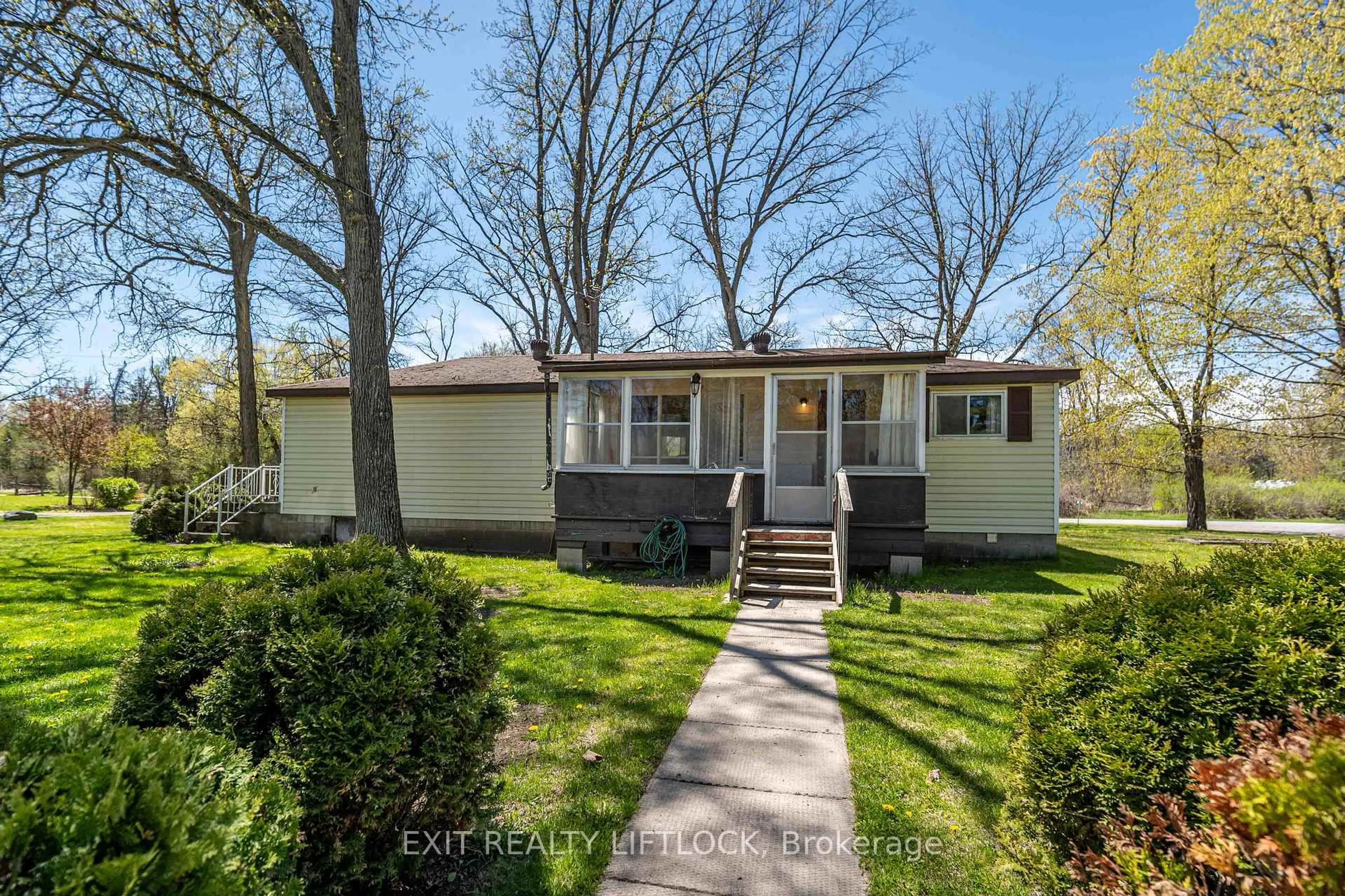 Home with vinyl exterior material, street for 435 Percy Boom Rd, Trent Hills Ontario K0L 1L0