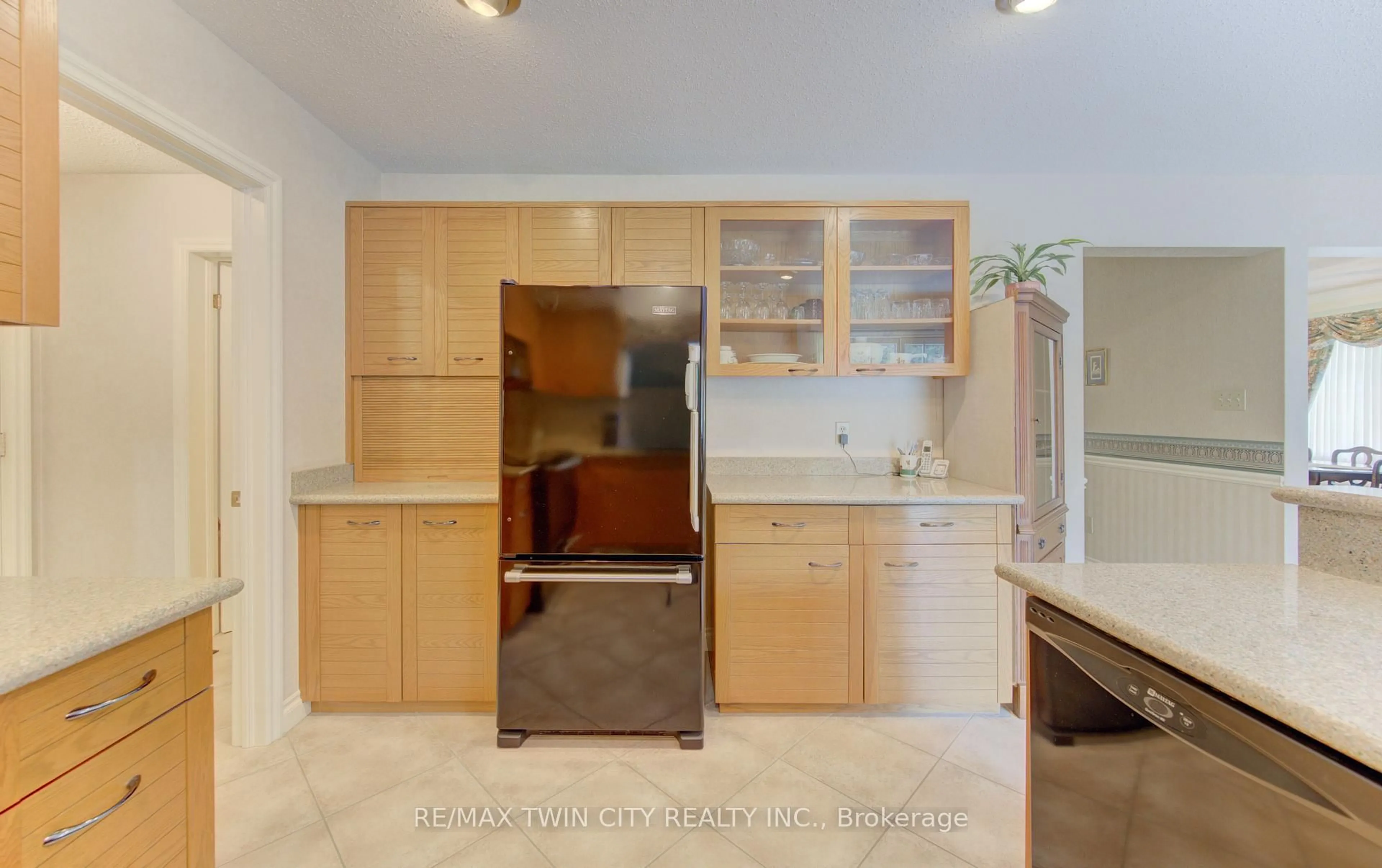 Unknown for 298 Roxton Dr #13, Waterloo Ontario N2T 1R5