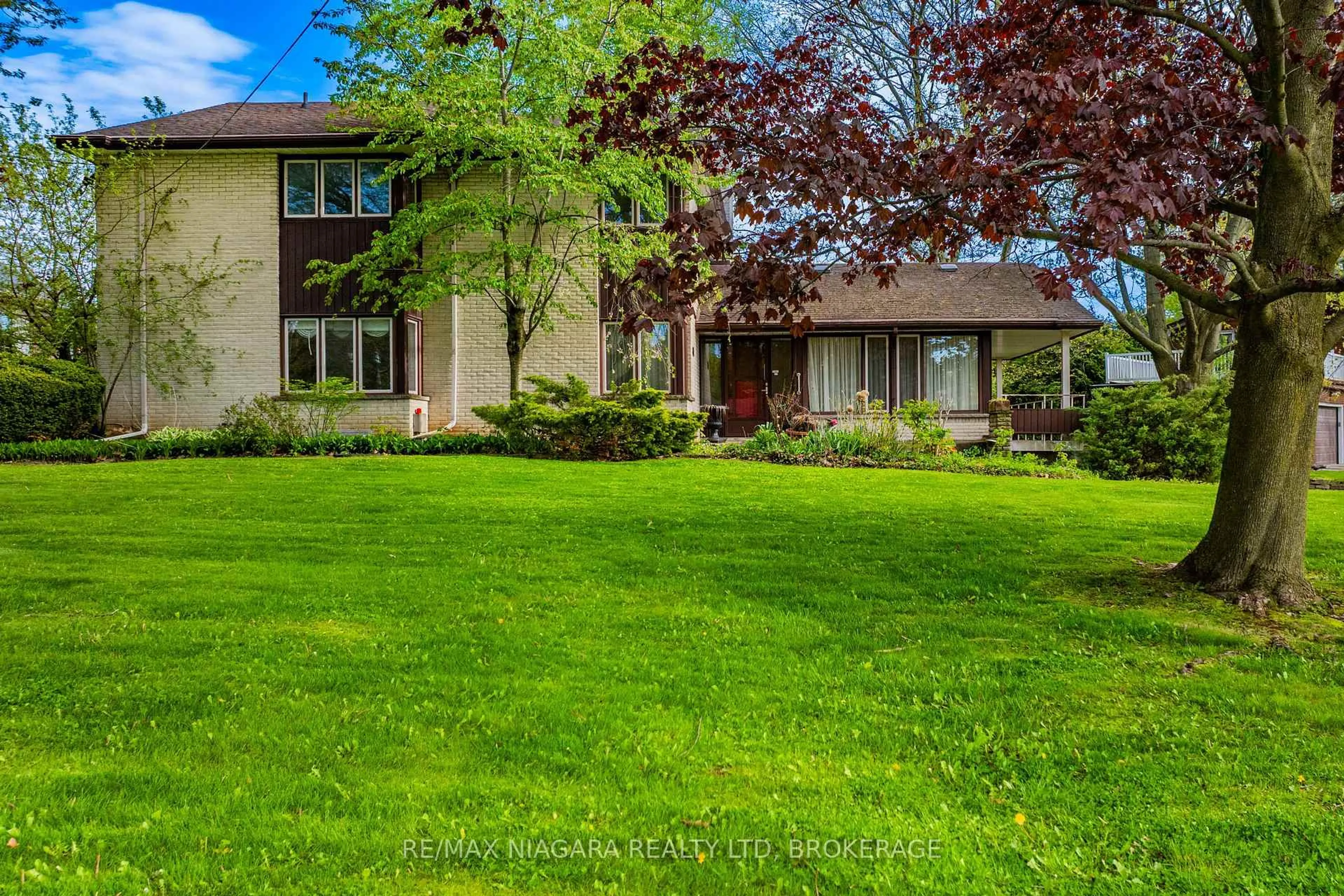 Unknown for 61 Melrose Dr, Niagara-on-the-Lake Ontario L0S 1J0