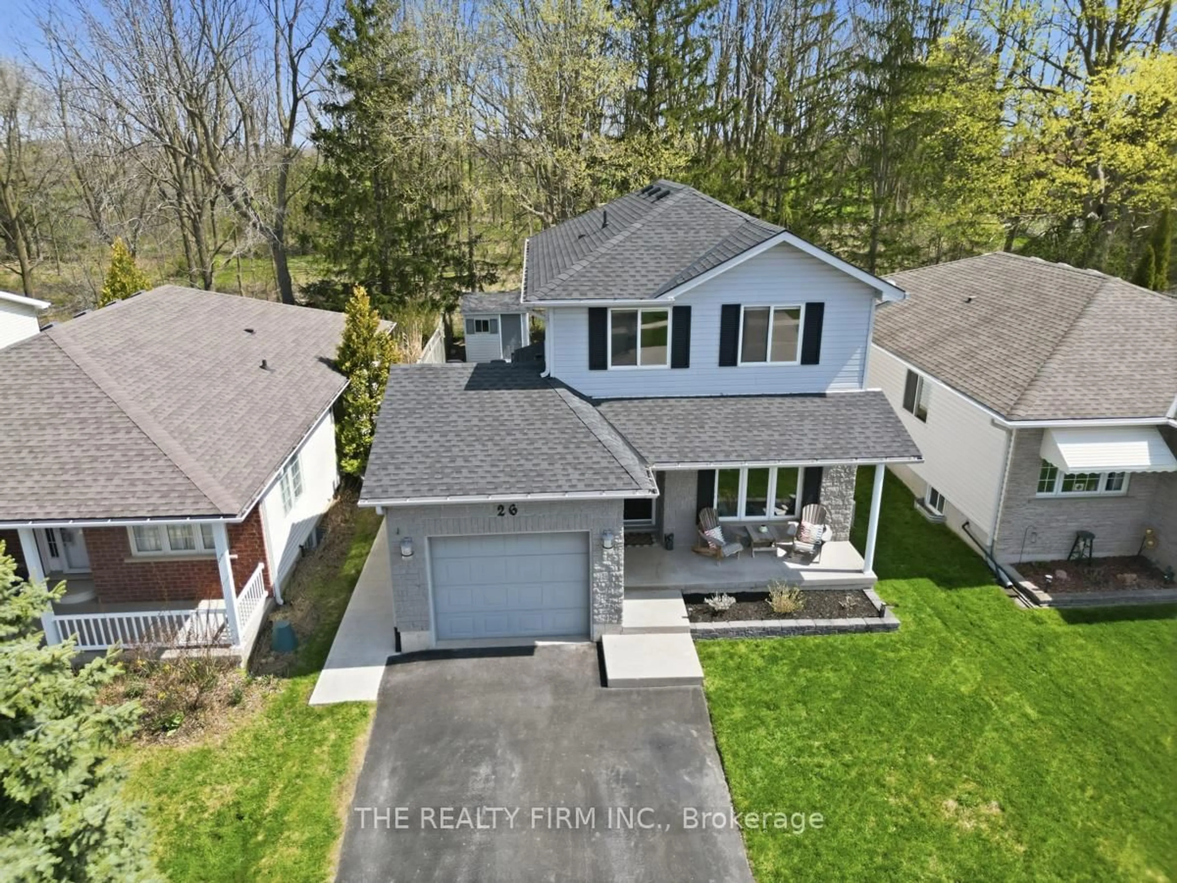 A pic from outside/outdoor area/front of a property/back of a property/a pic from drone, street for 26 Rossiter Rd, Ingersoll Ontario N5C 4C9