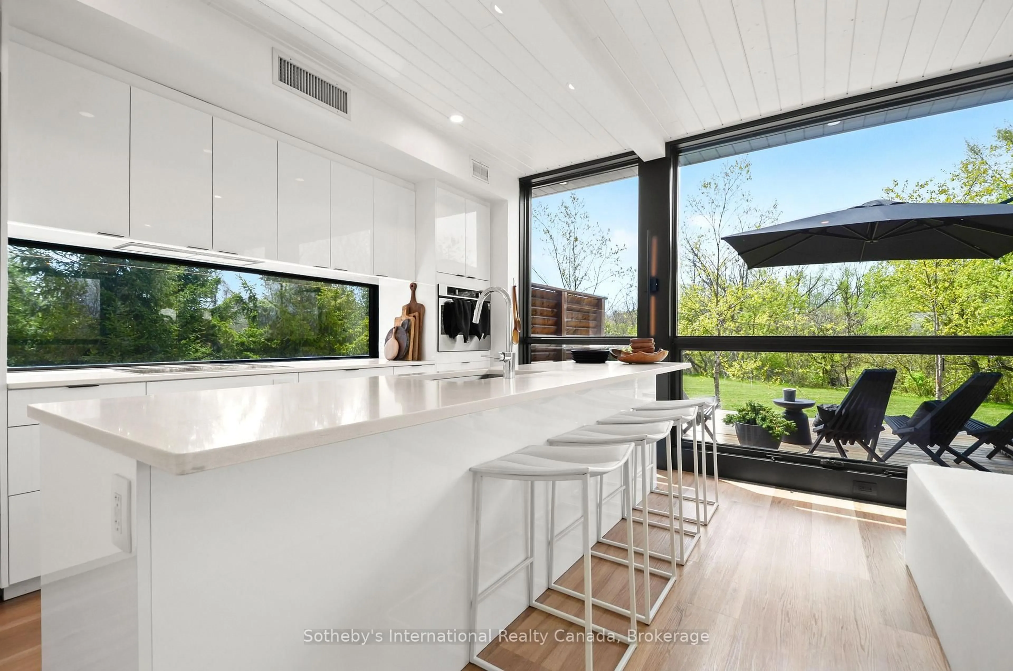 Contemporary kitchen, unknown for 10 Eureka St, Lambton Shores Ontario M0N 1J0
