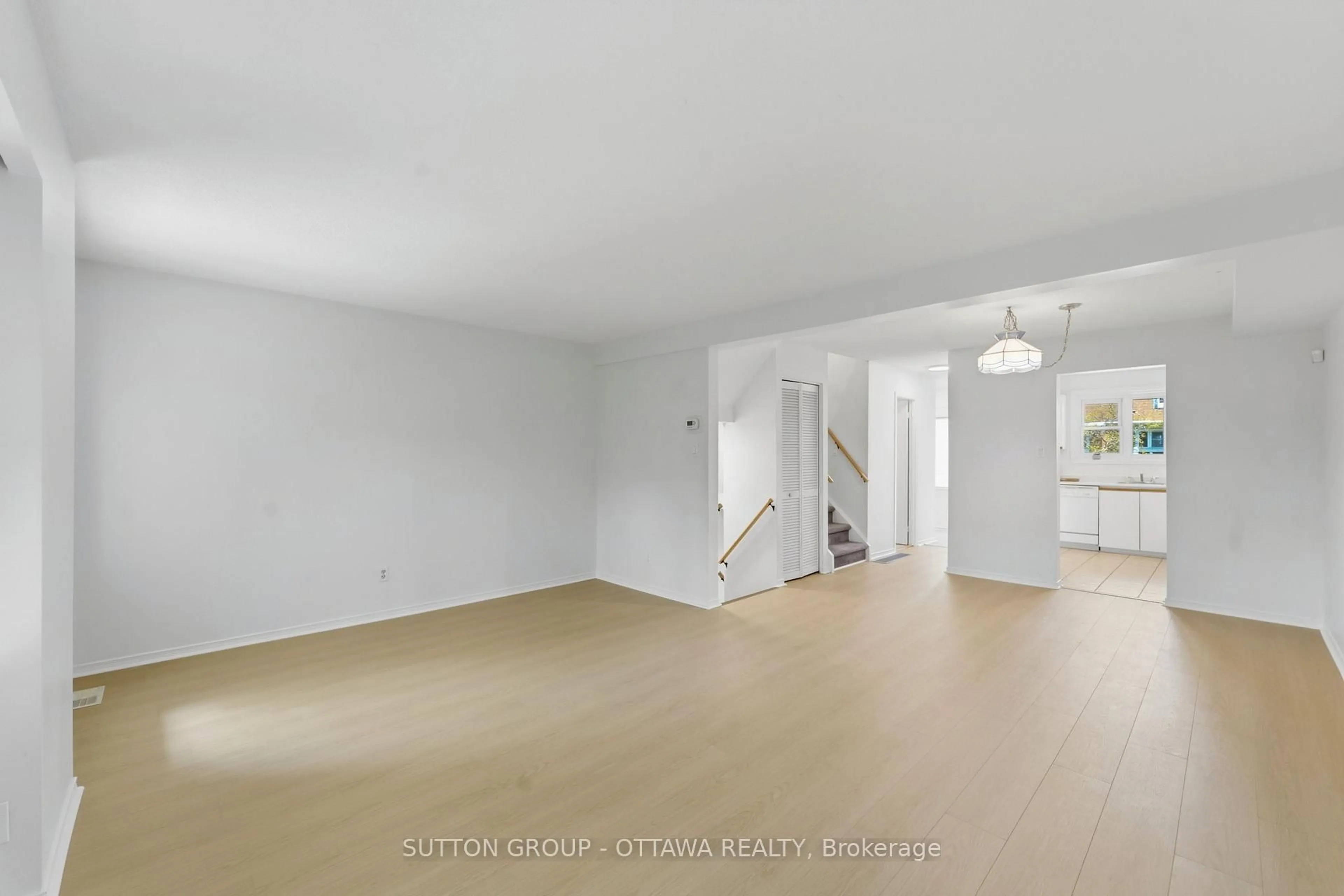 A pic of a room for 920 Dynes Rd #54, Ottawa Ontario K2C 0G8