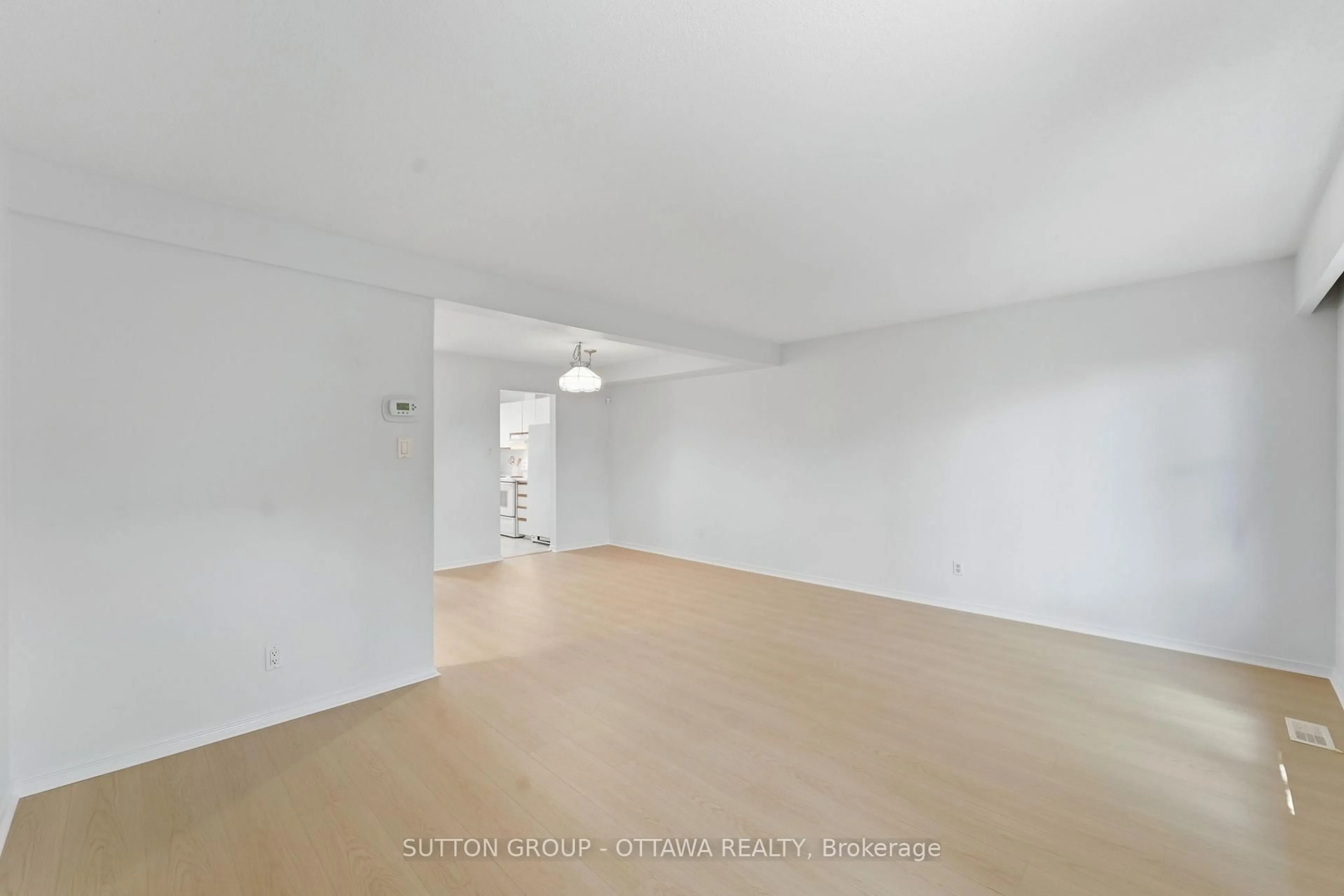 A pic of a room for 920 Dynes Rd #54, Ottawa Ontario K2C 0G8