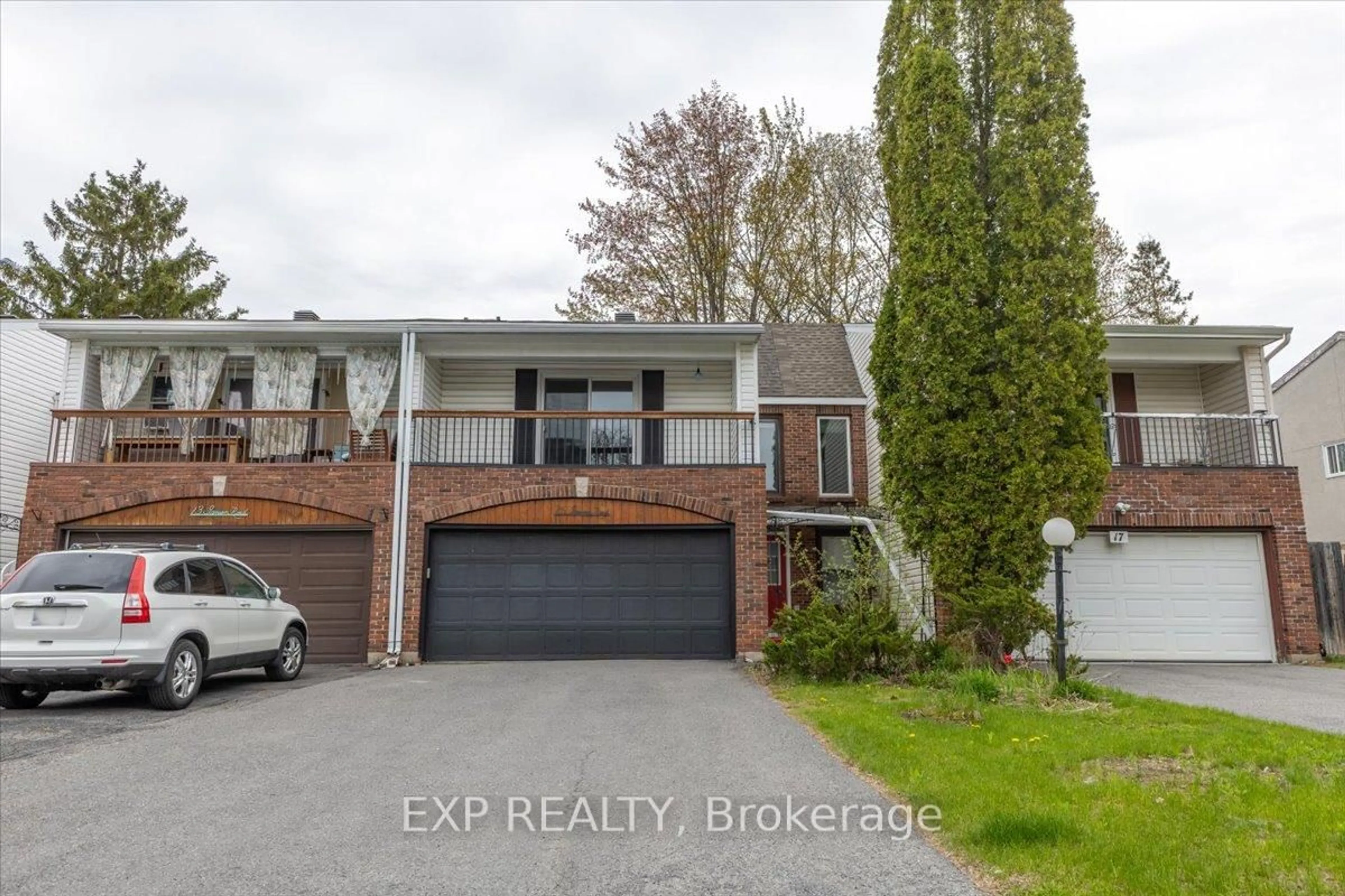 Home with brick exterior material, street for 15 JANSEN Rd, Ottawa Ontario K2H 5W6