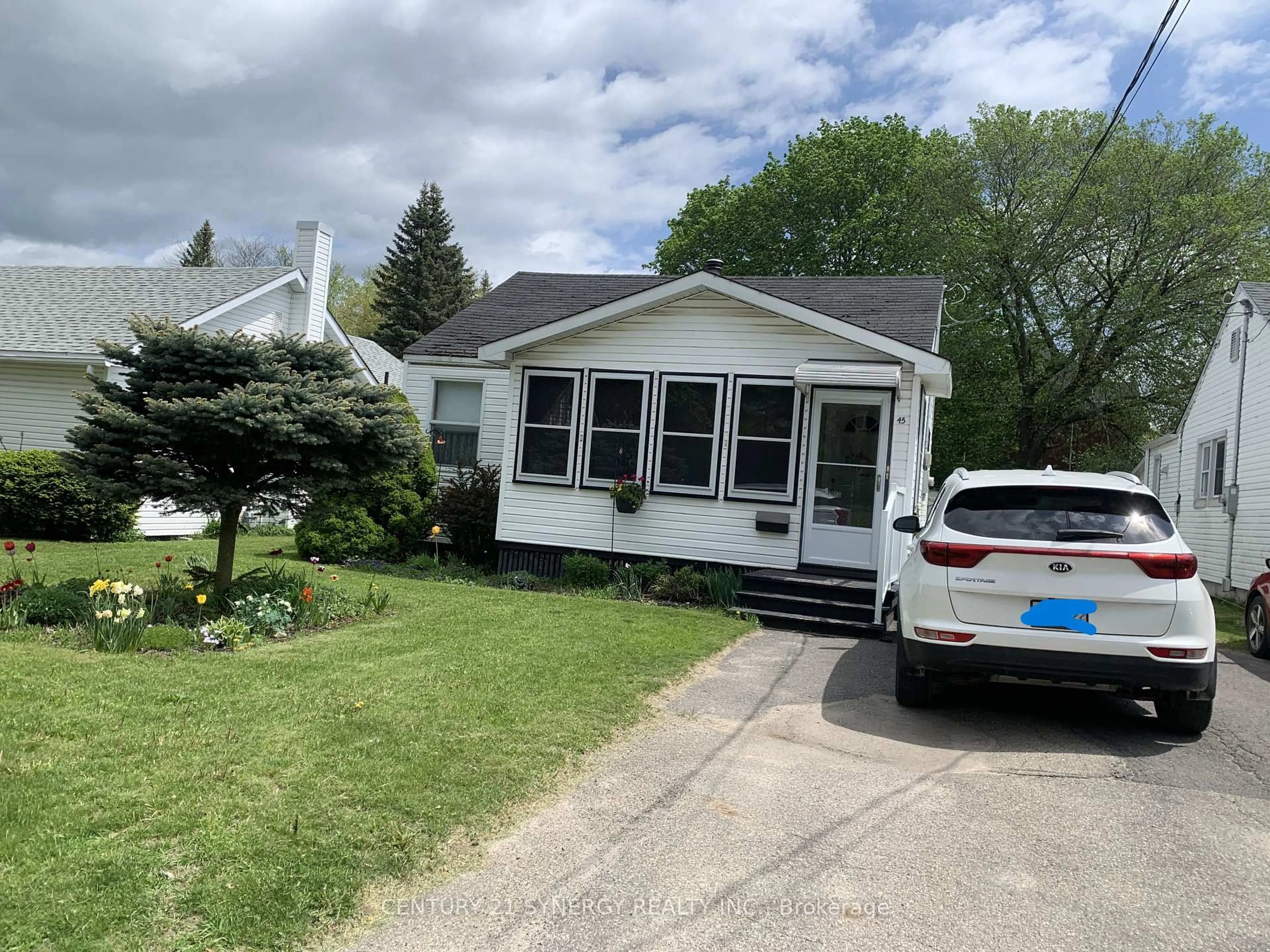 Unknown for 45 Abel St, Smiths Falls Ontario K7A 4M2
