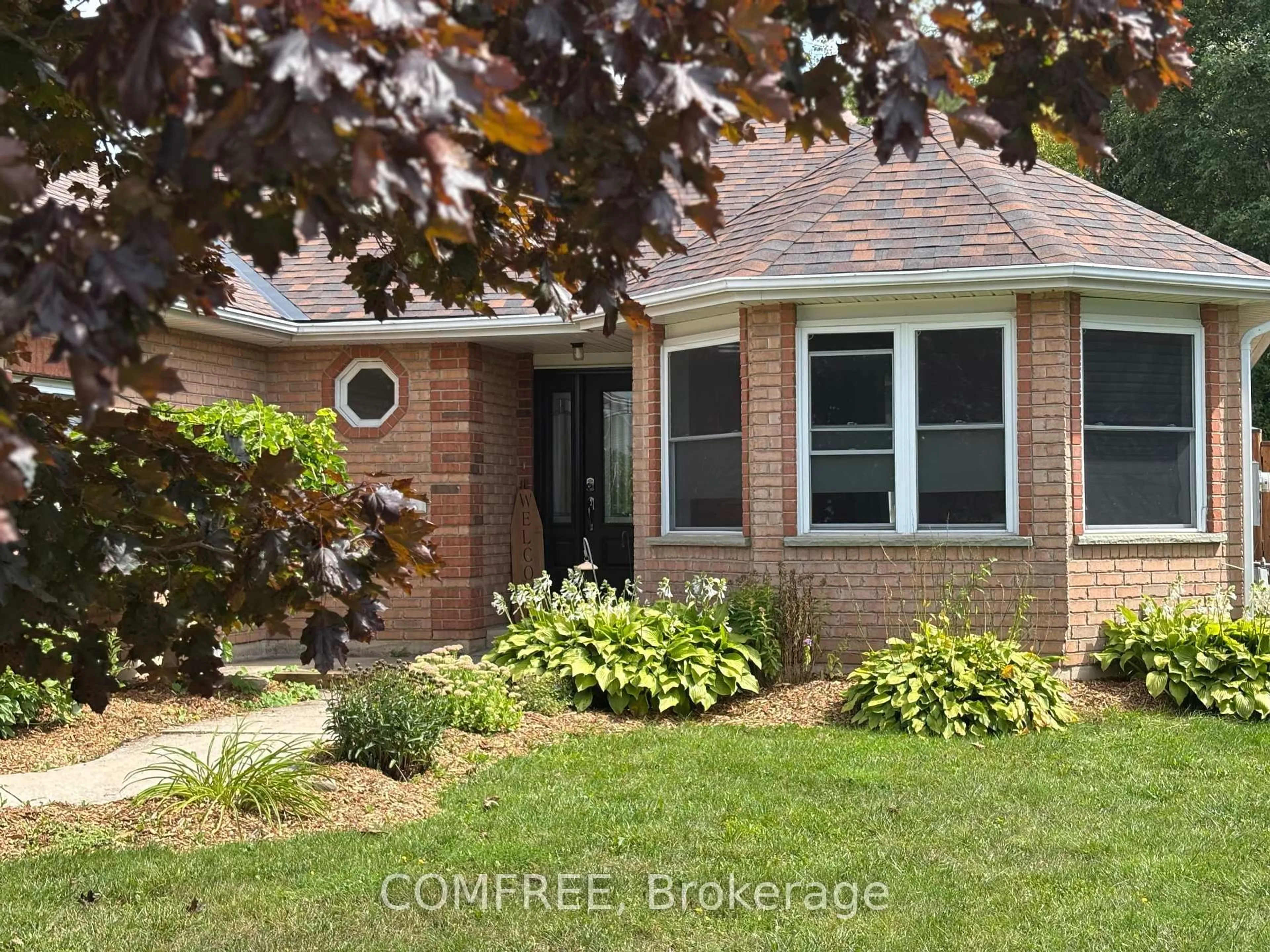 Home with brick exterior material, street for 25 Mcgregor Crt, Southgate Ontario N0C 1B0
