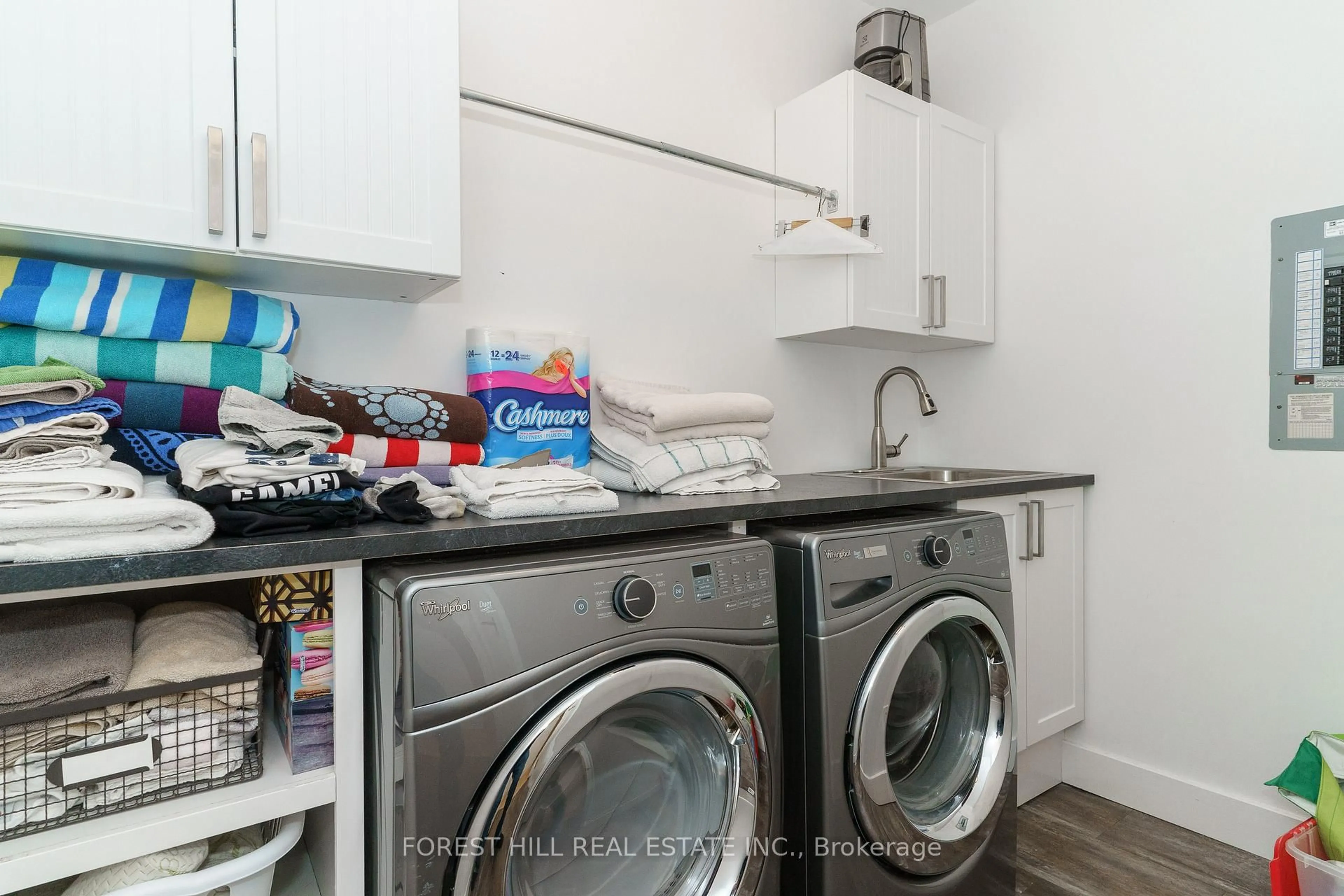 Laundry room for 1131 Elgin House Rd #2, Muskoka Lakes Ontario P0B 1J0