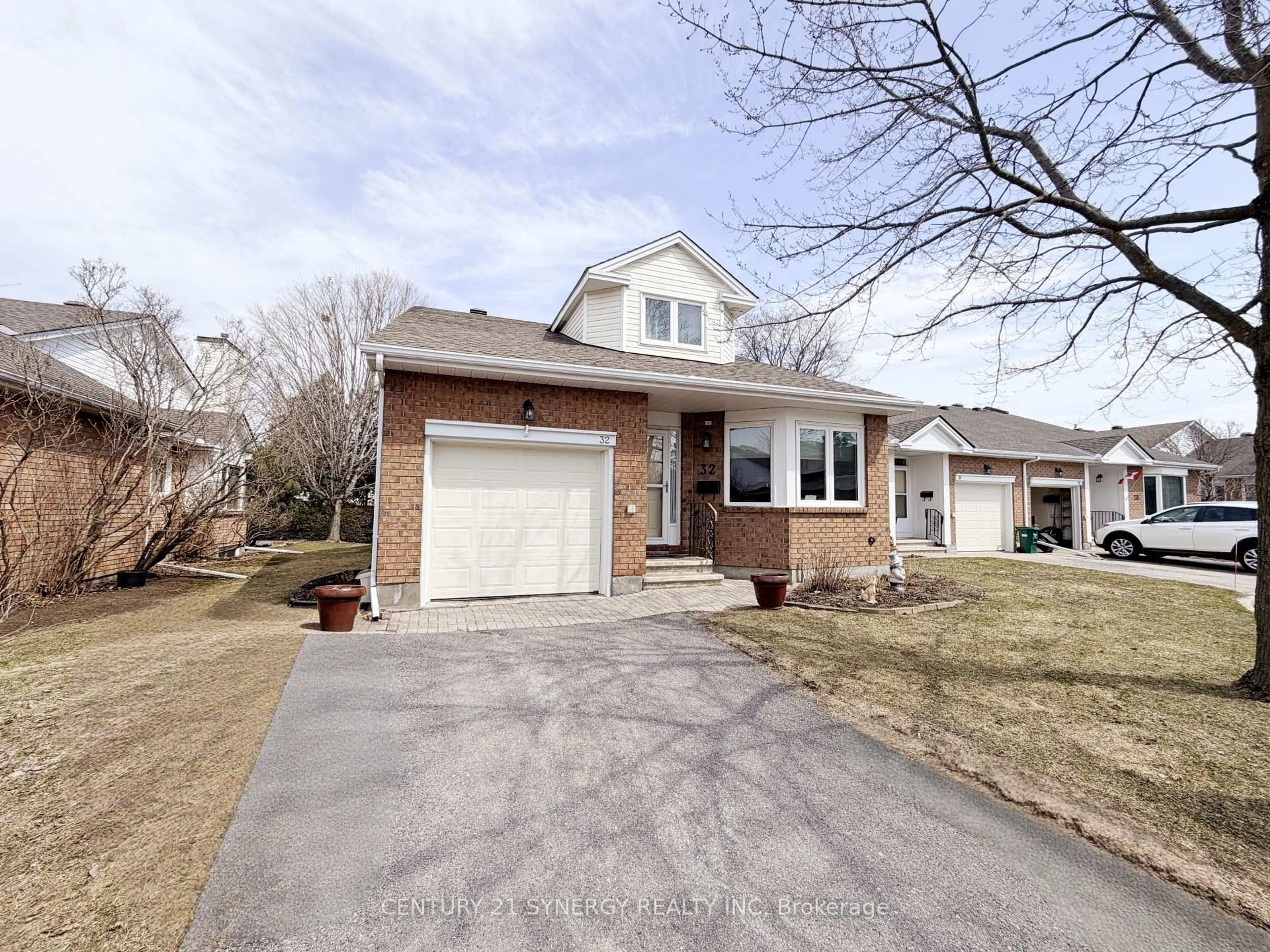 Unknown for 32 Innesbrook Crt #16, Ottawa Ontario K2S 1C7