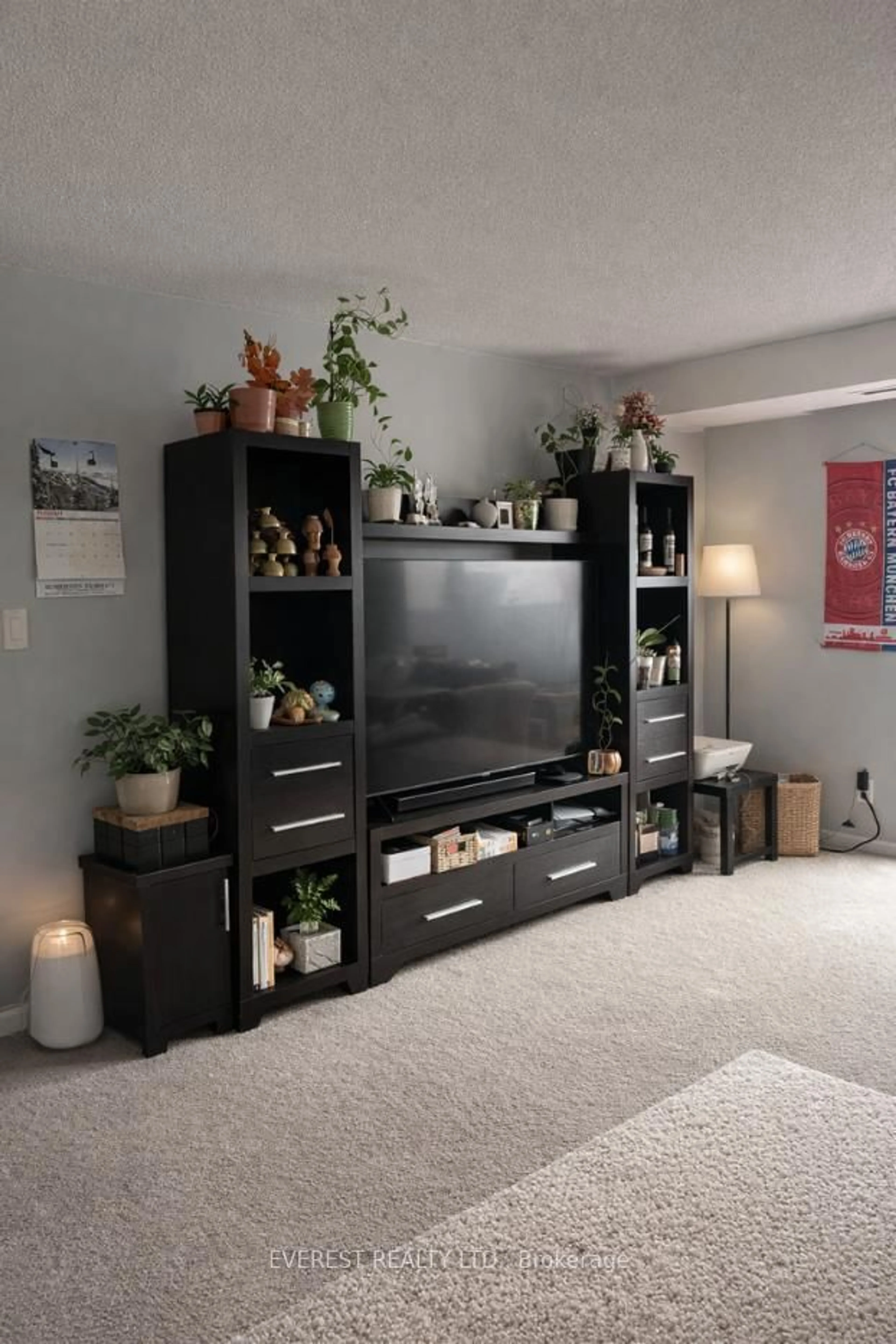 Unknown for 276 Oakdale Ave #408, St. Catharines Ontario L2P 3S5