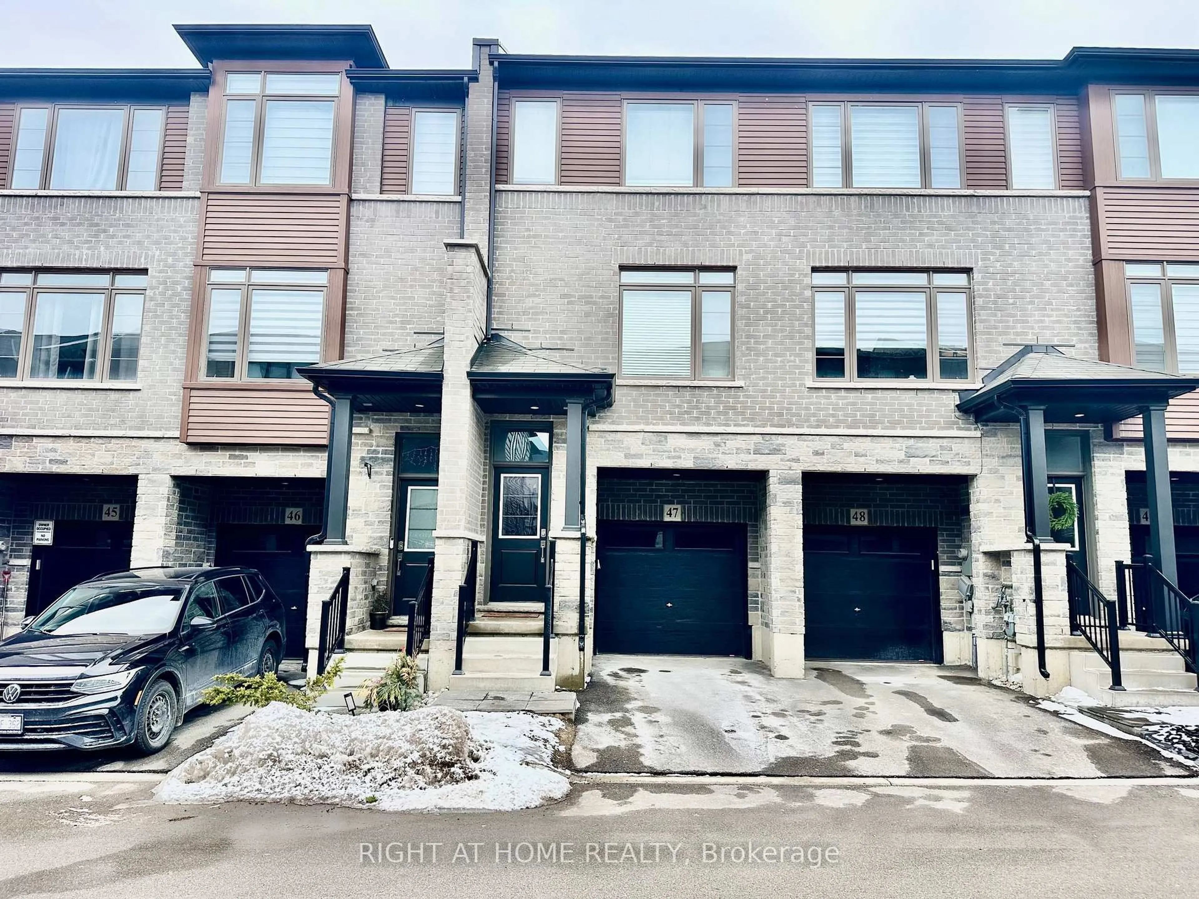 Unknown for 5000 Connor Dr #47, Lincoln Ontario L3J 0T4