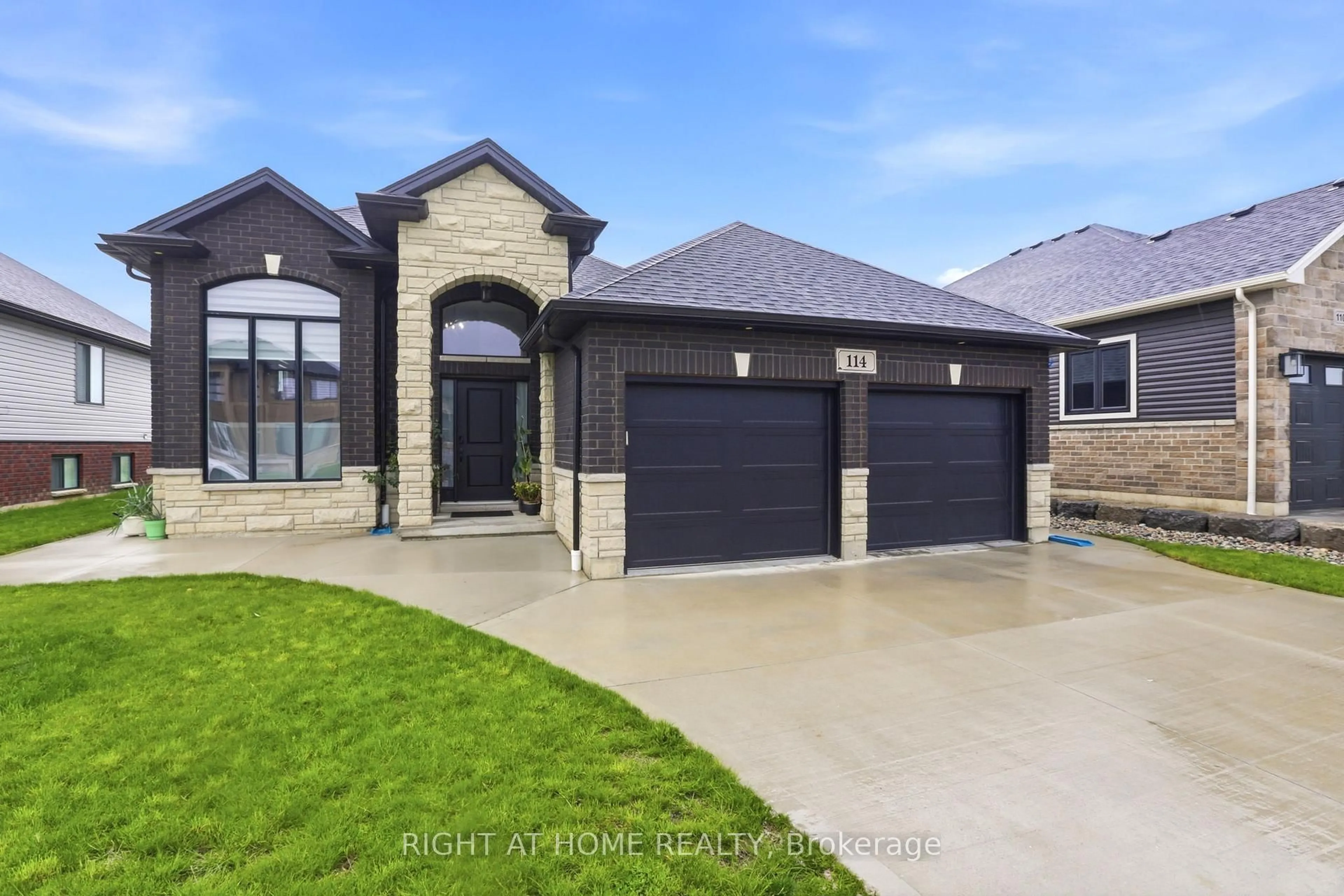 Home with brick exterior material, street for 114 Tuscany Tr, Chatham-Kent Ontario N7M 0R9