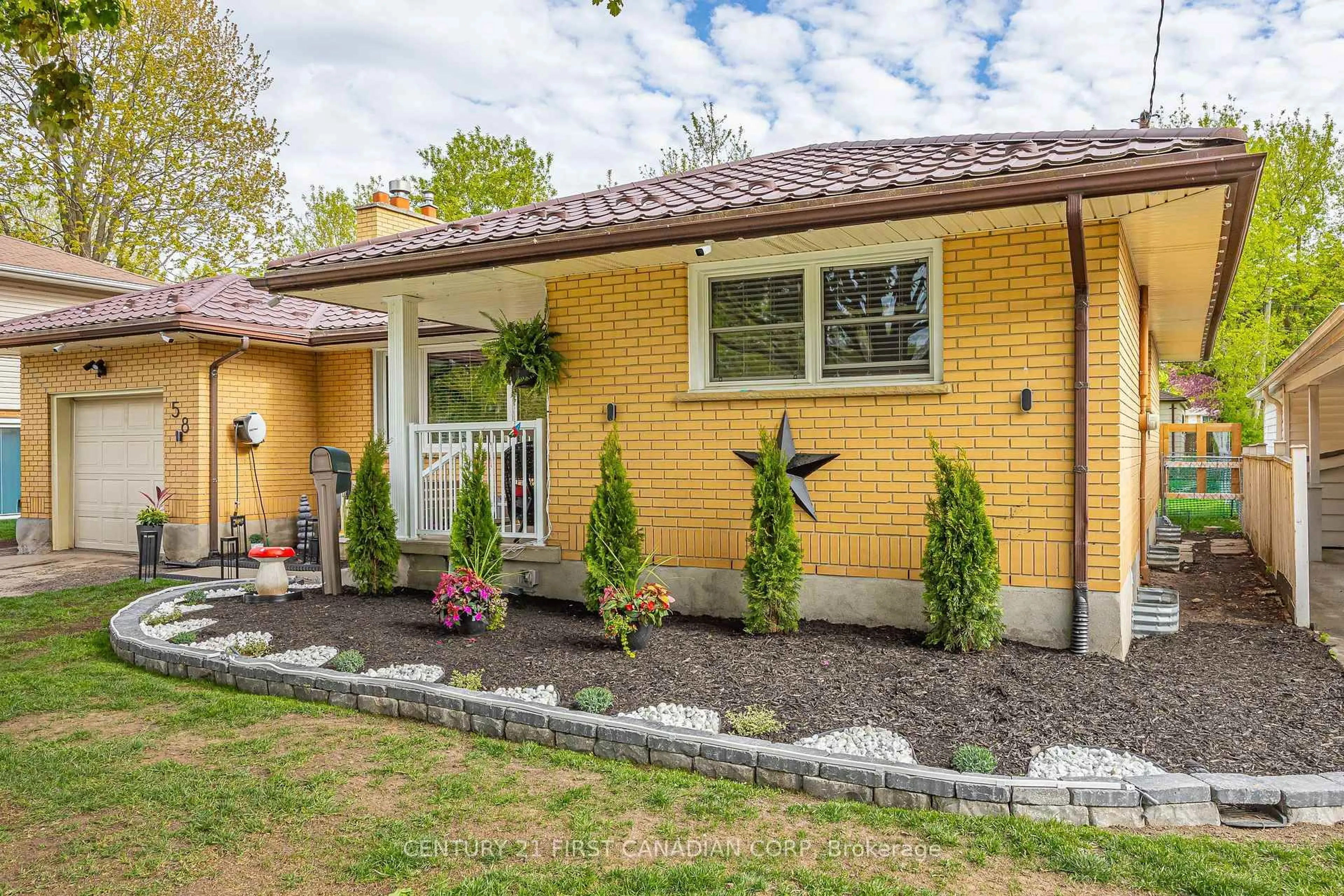 Home with brick exterior material, street for 58 Centre Cres, London South Ontario N6J 2Z6