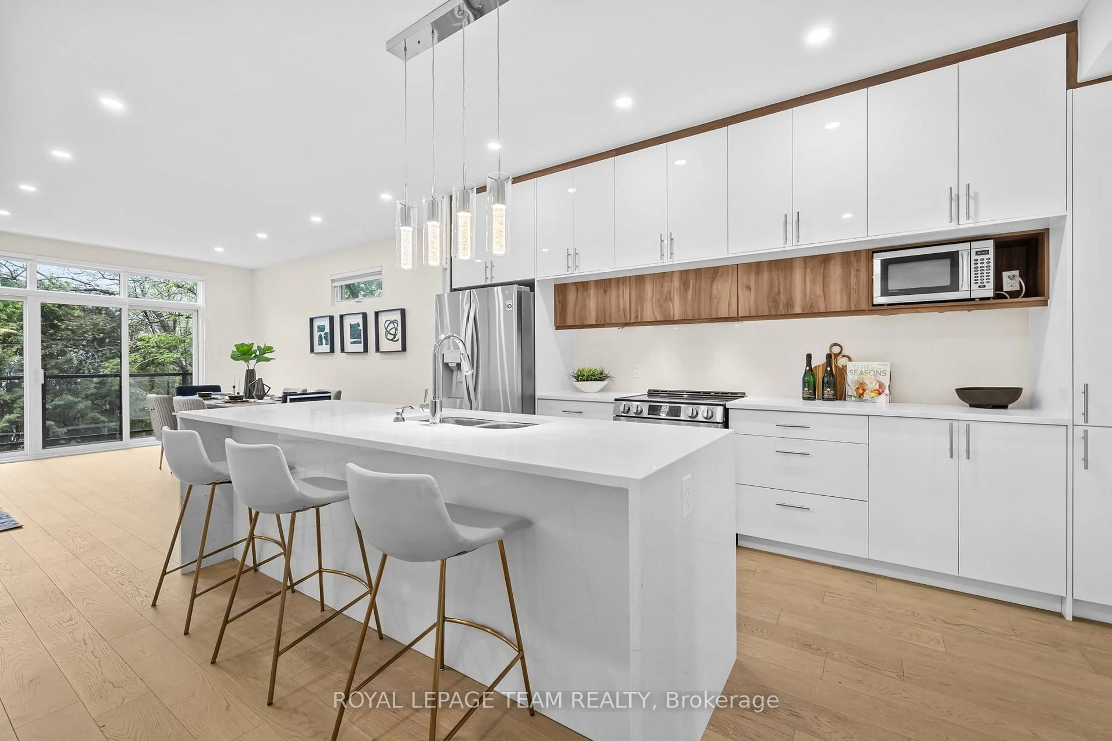 Contemporary kitchen, unknown for 498 Wentworth Ave, Ottawa Ontario K2B 5K1