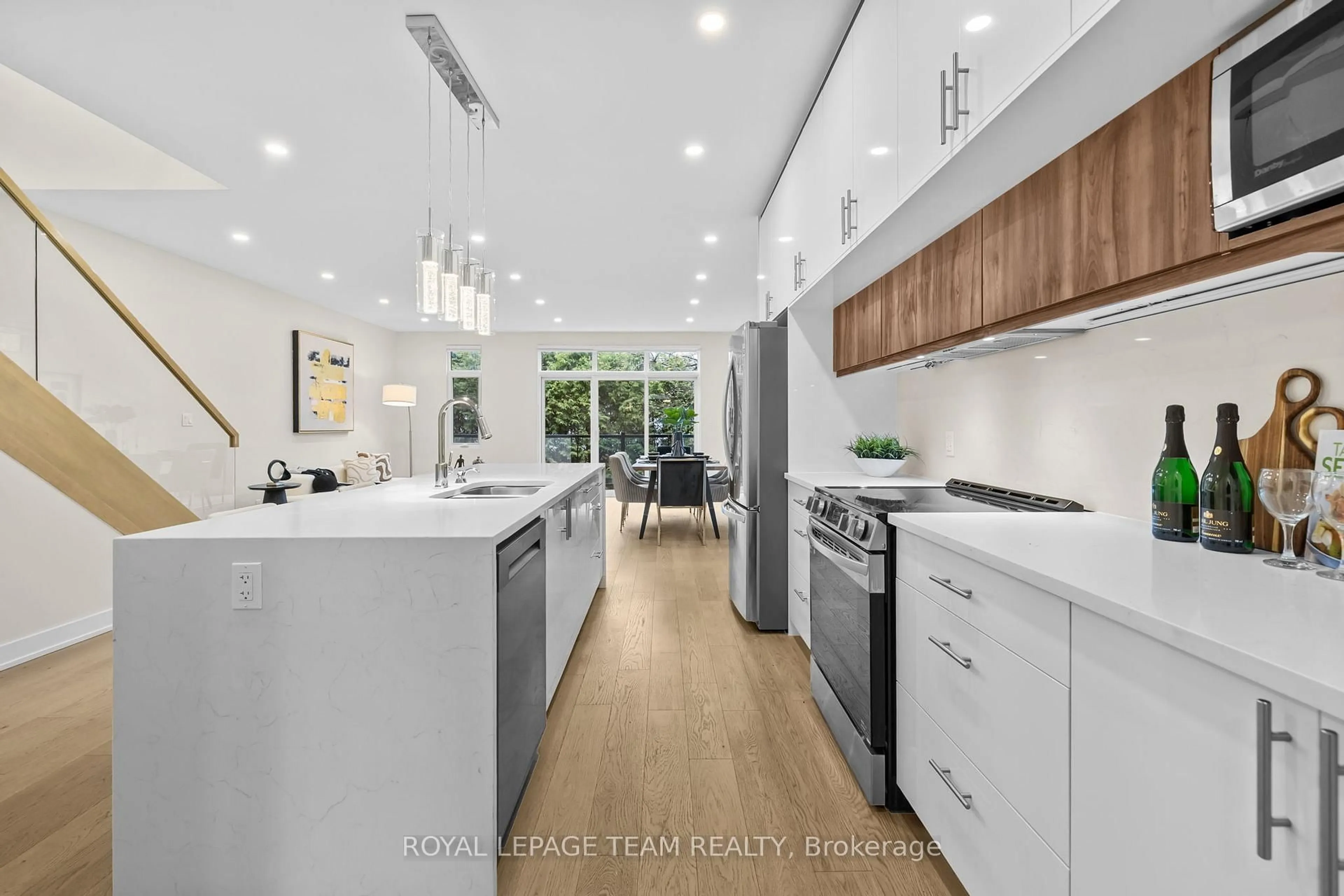Contemporary kitchen, ceramic/tile floor for 498 Wentworth Ave, Ottawa Ontario K2B 5K1