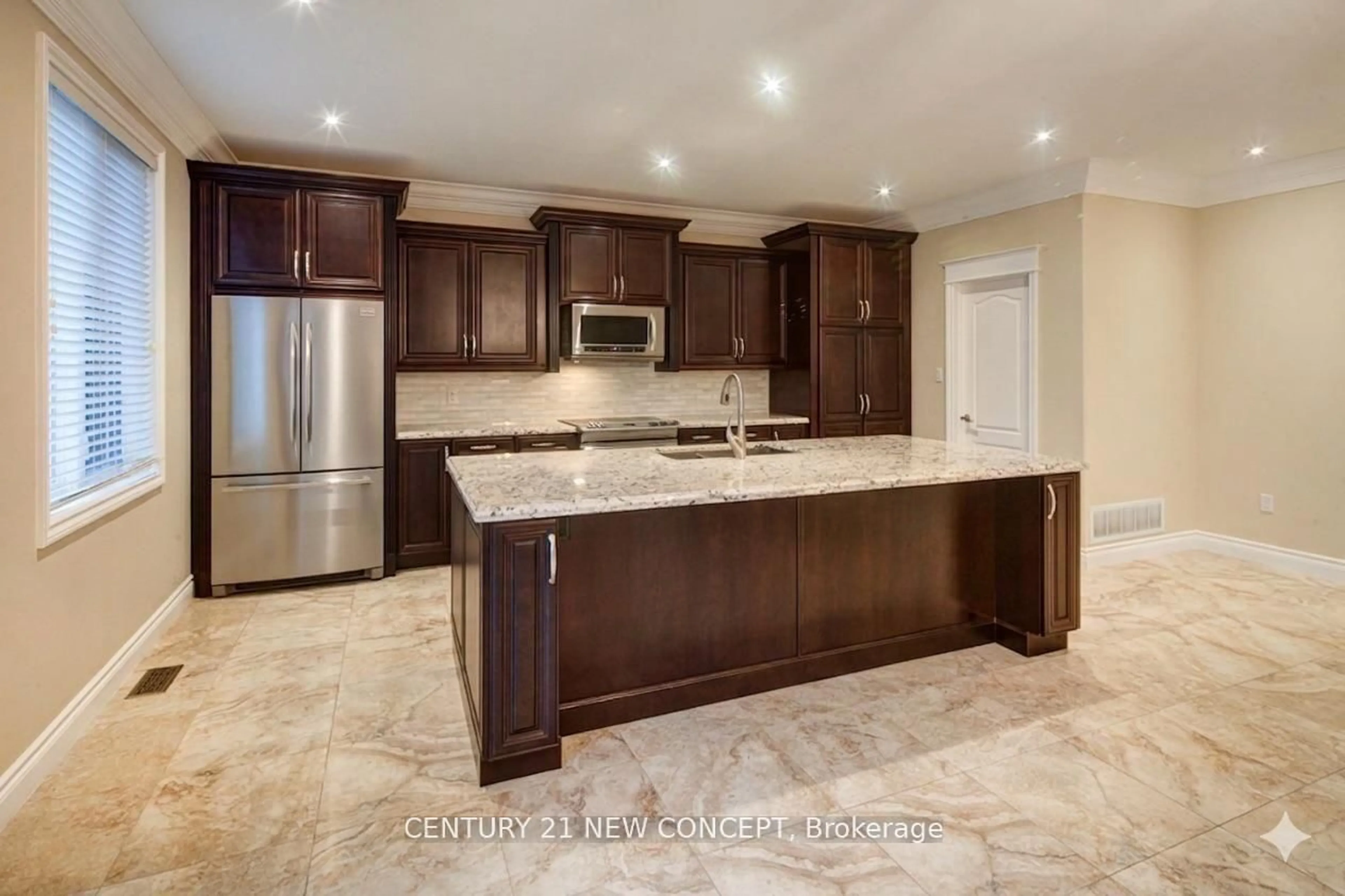 Open concept kitchen, ceramic/tile floor for 678 Garth St, Hamilton Ontario L9C 4K2