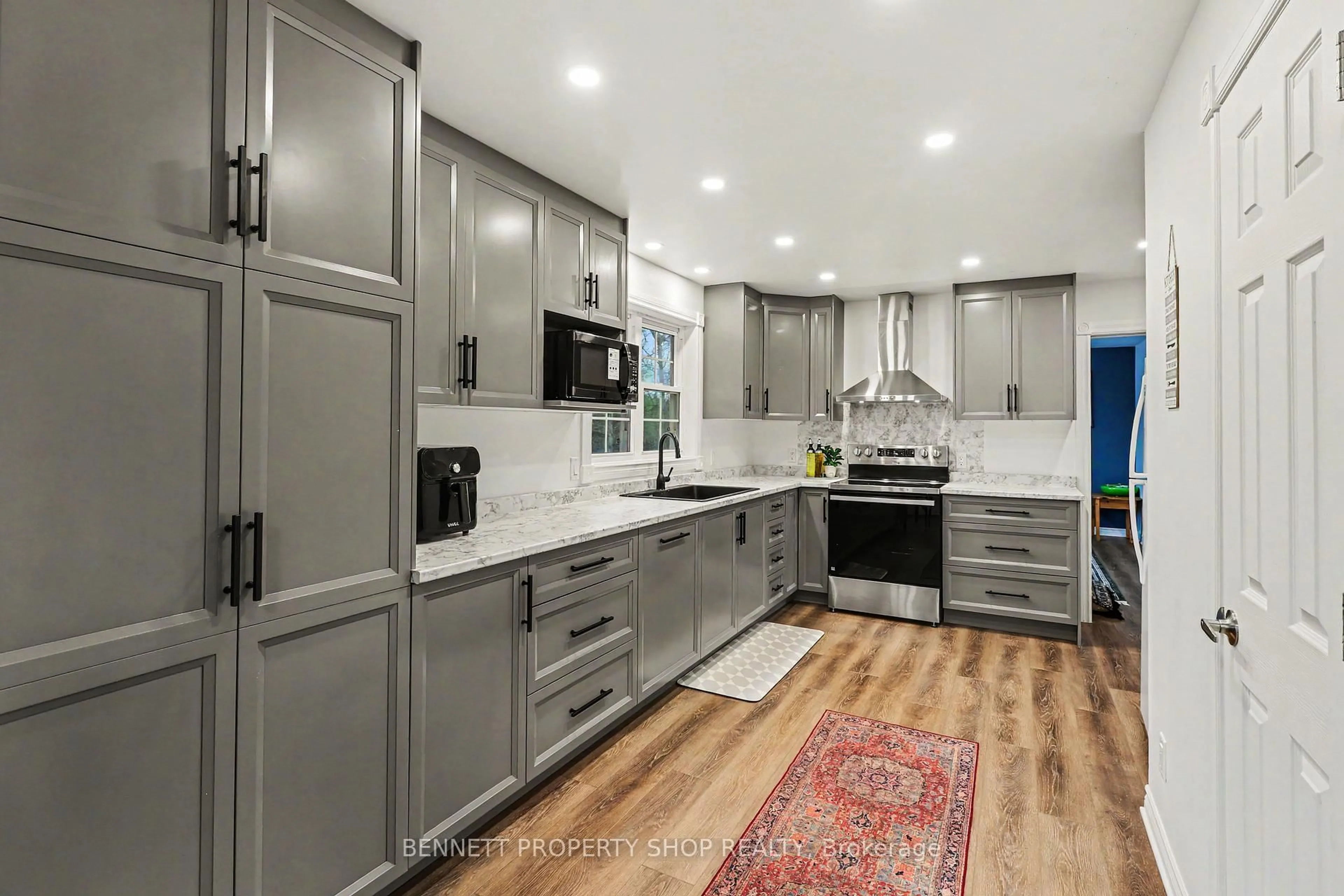 Contemporary kitchen, unknown for 406 County 9 Rd, Alfred and Plantagenet Ontario K0B 1L0