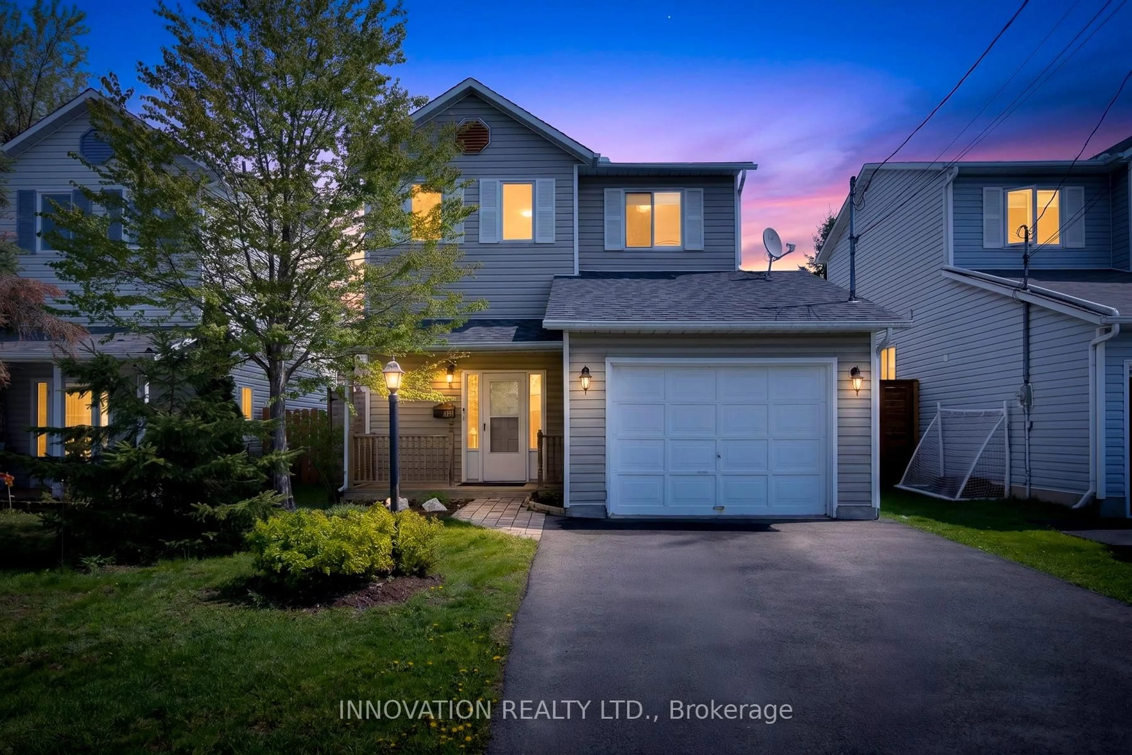 Indoor entryway for 23 Lemaistre St, Carleton Place Ontario K7C 4K5