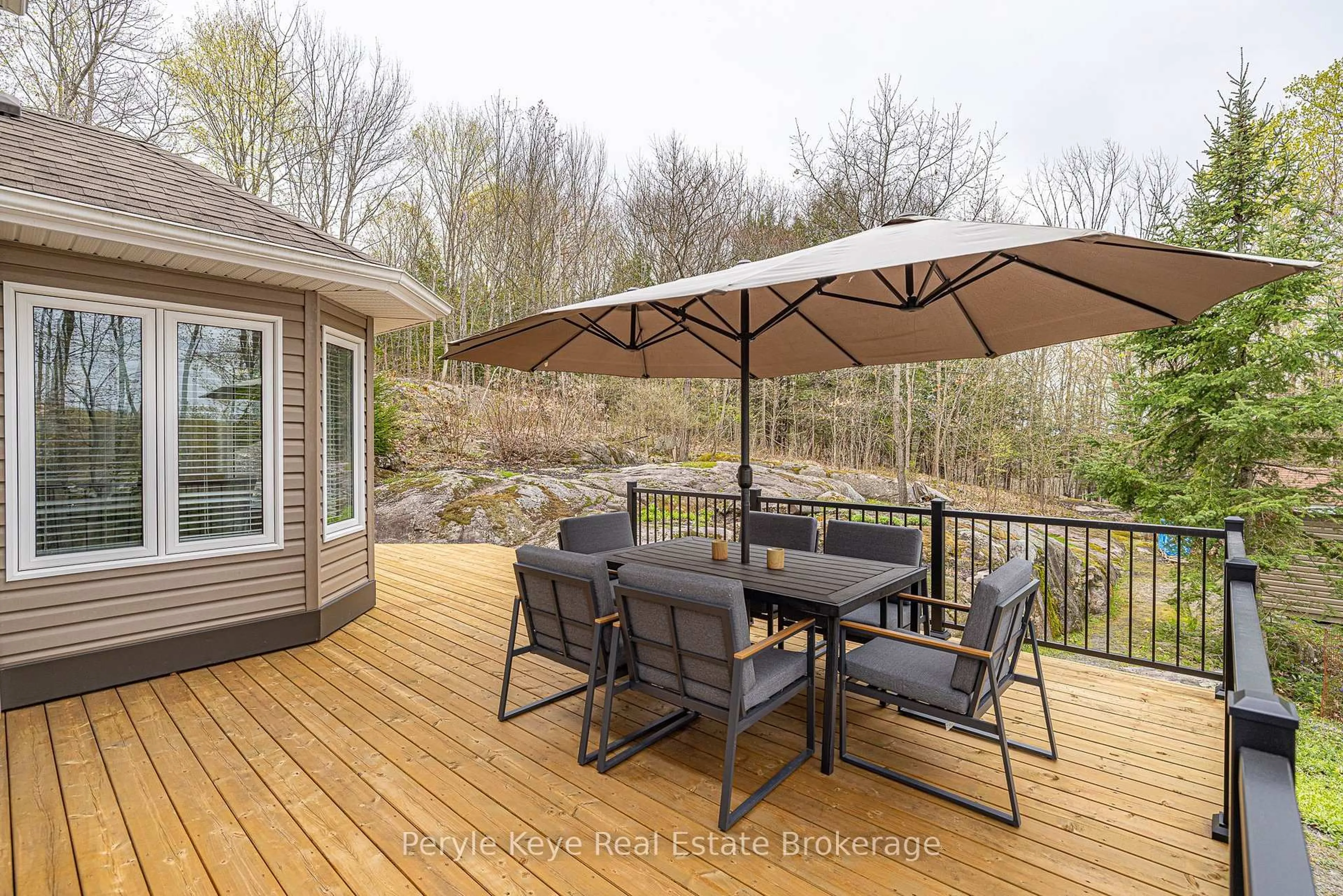 Patio, water/lake/river/ocean view for 5 Mackenzie Dr, Huntsville Ontario P1H 0A1