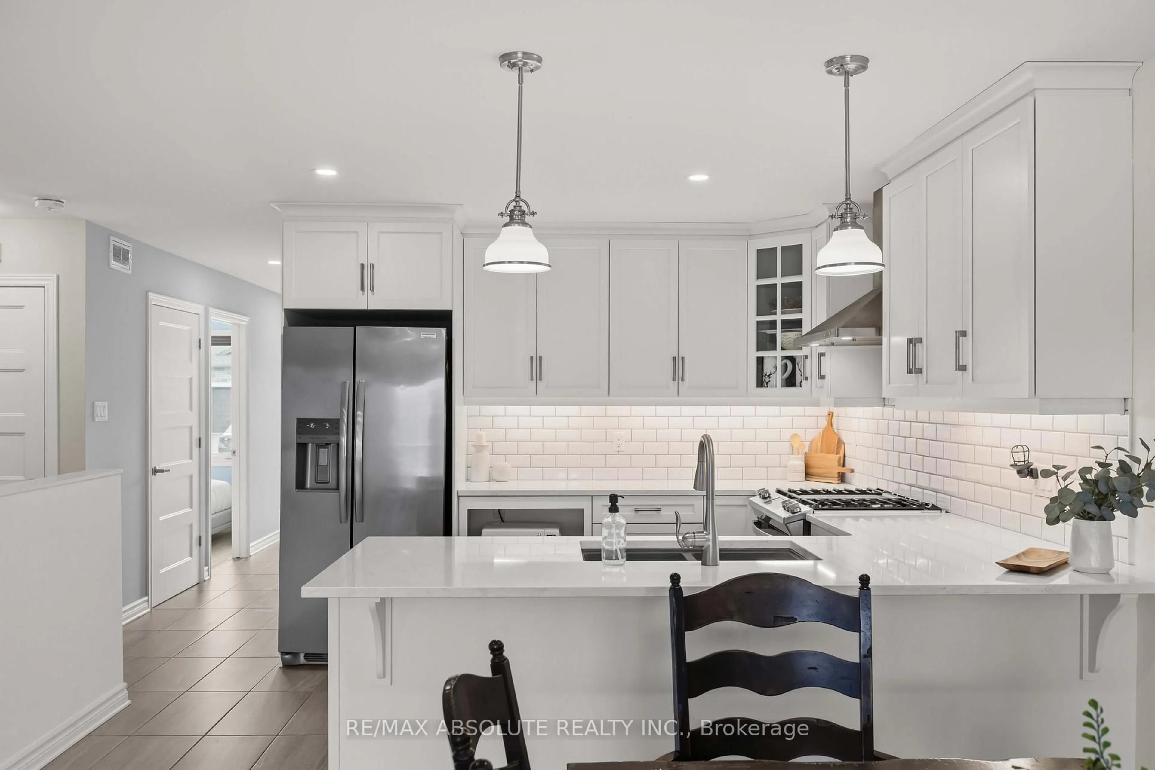 Contemporary kitchen, ceramic/tile floor for 27 Morgan Clouthier Way, Arnprior Ontario K7S 0H9
