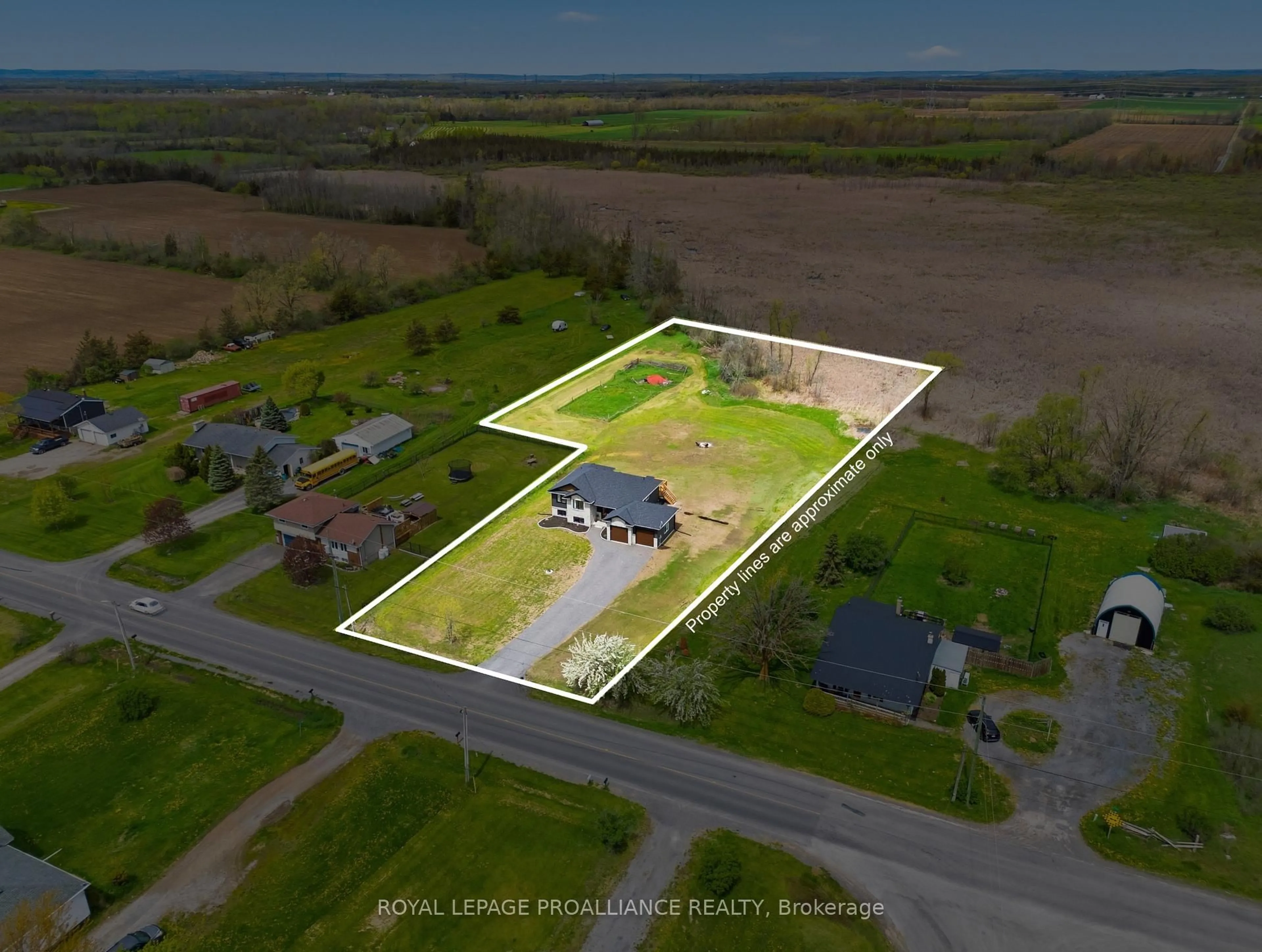 A pic from outside/outdoor area/front of a property/back of a property/a pic from drone, building for 1681 Casey Rd, Belleville Ontario K8N 4Z6
