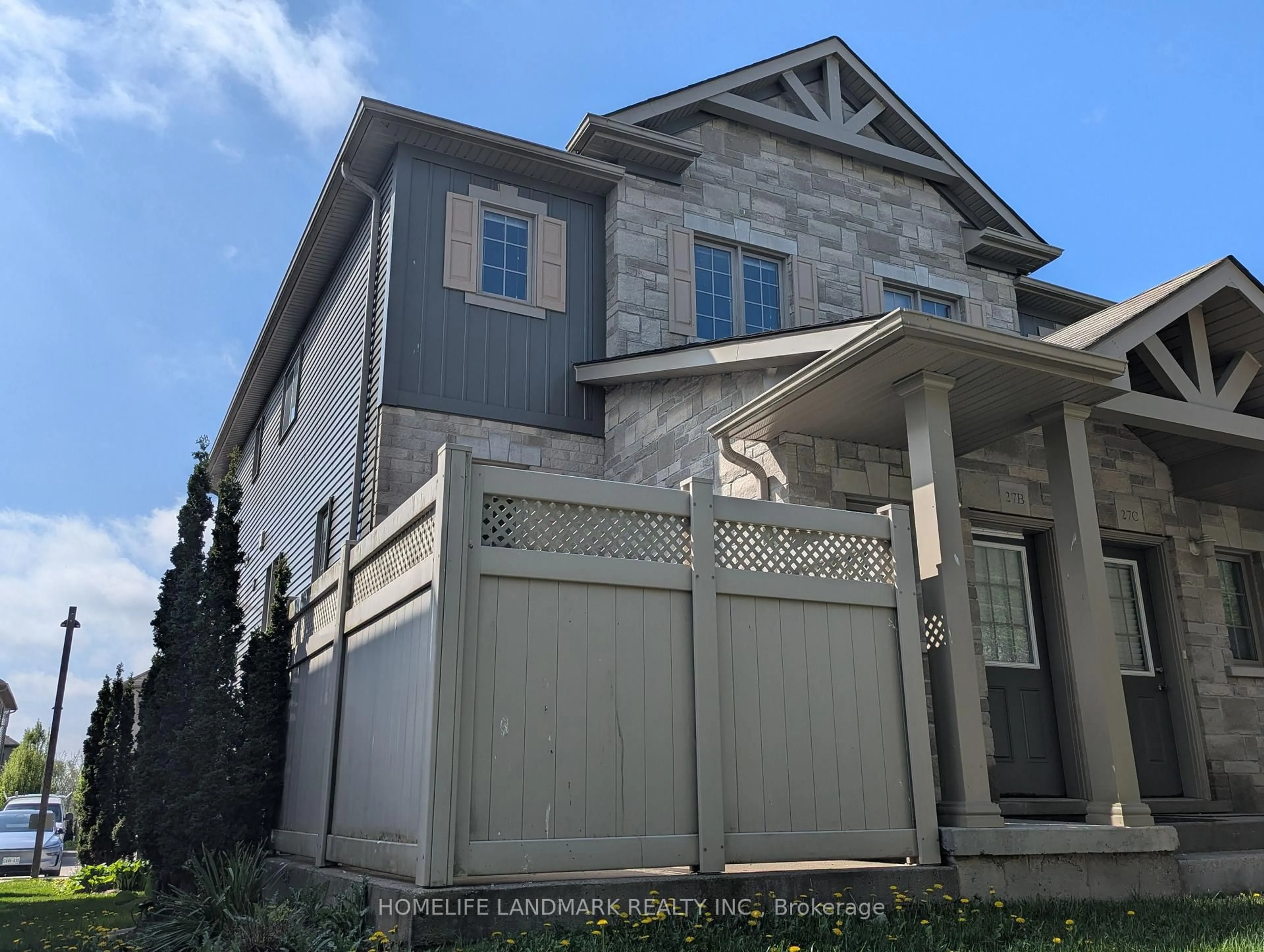 Home with vinyl exterior material, unknown for 931 Glasgow St #27B, Kitchener Ontario N2N 0B6