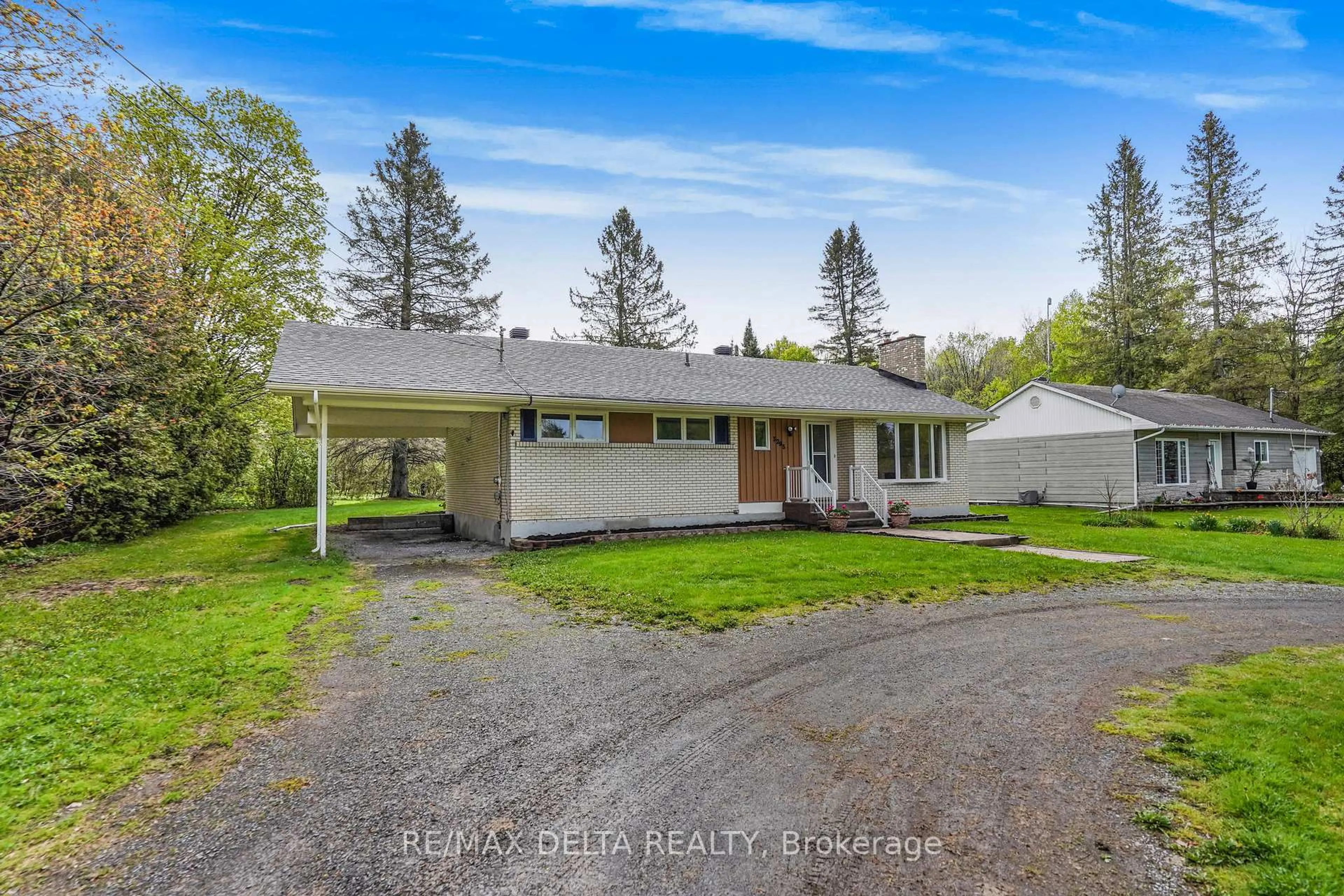 A pic from outside/outdoor area/front of a property/back of a property/a pic from drone, street for 3295 Highway 34 Highway, Champlain Ontario K0B 1R0