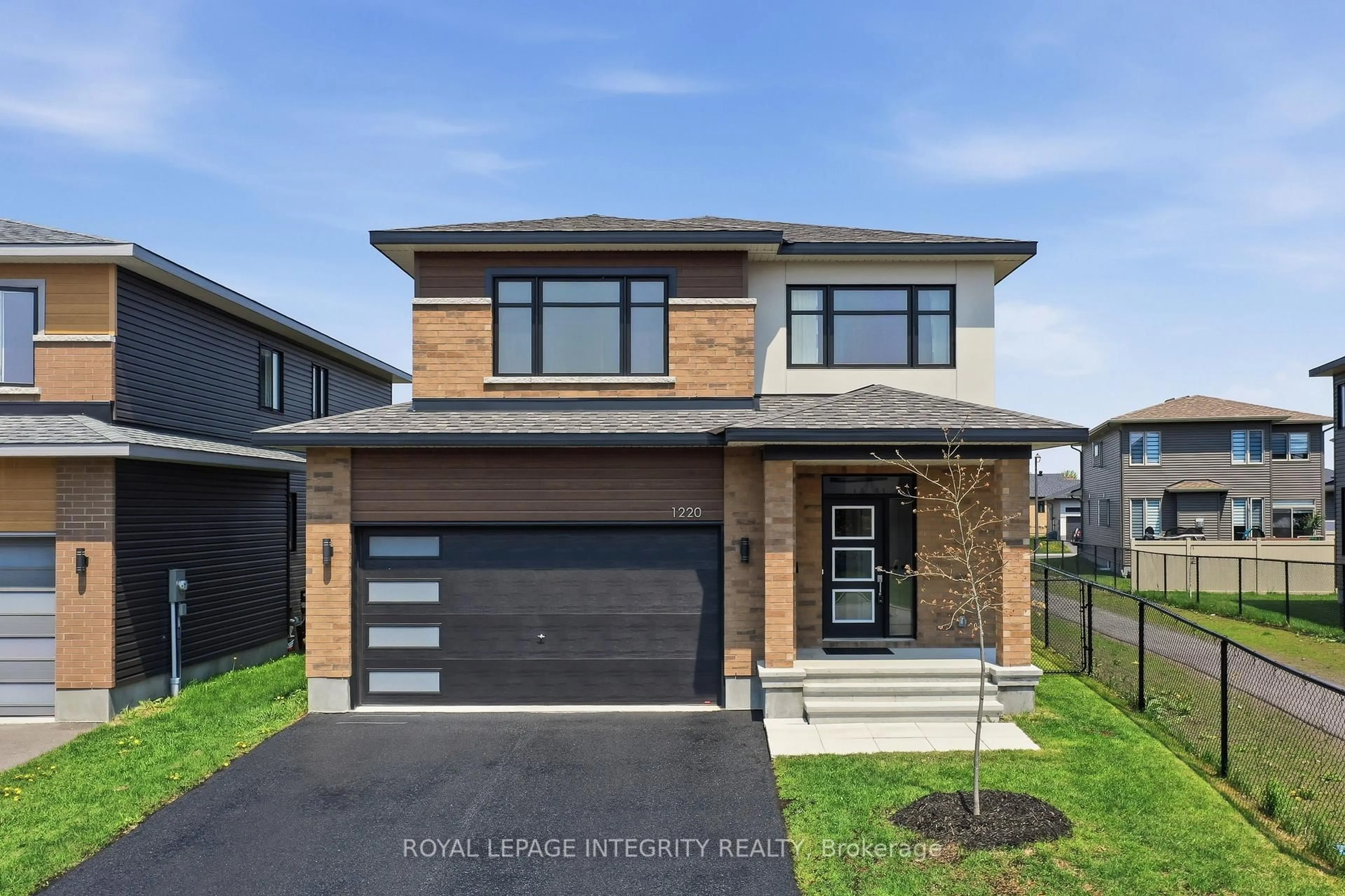 Home with brick exterior material, street for 1220 Diamond St, Clarence-Rockland Ontario K4K 0M1