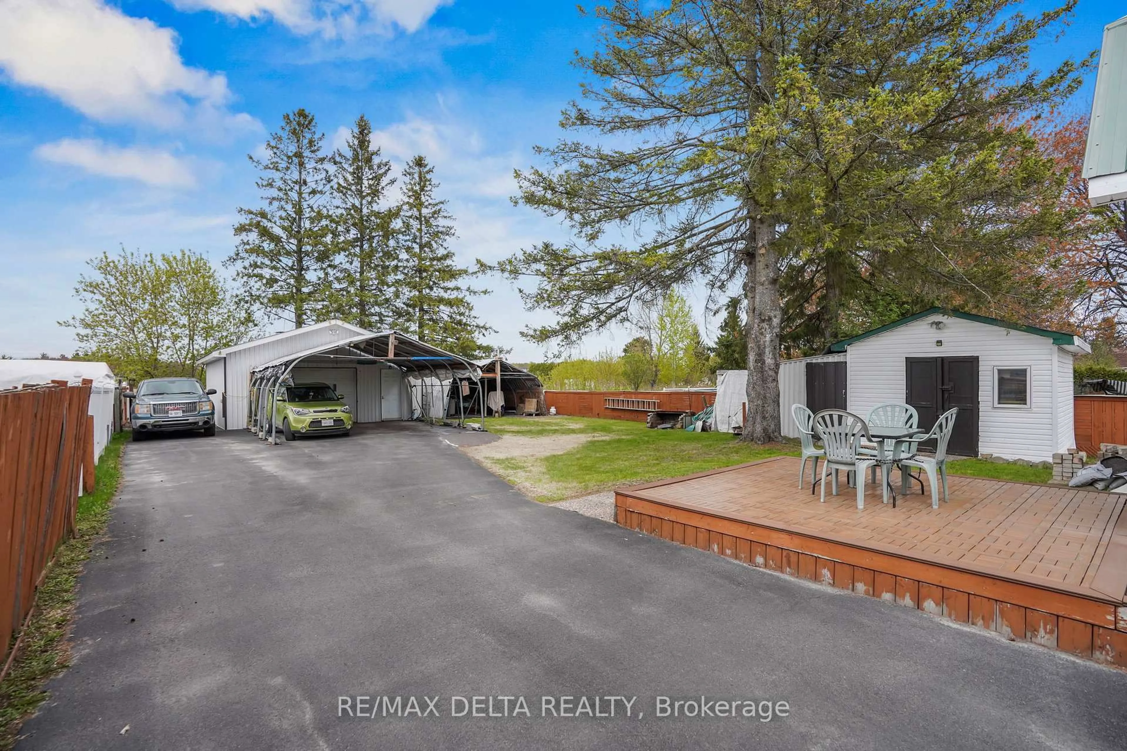 A pic from outside/outdoor area/front of a property/back of a property/a pic from drone, water/lake/river/ocean view for 474 Telegraph Rd, Alfred and Plantagenet Ontario K0B 1A0