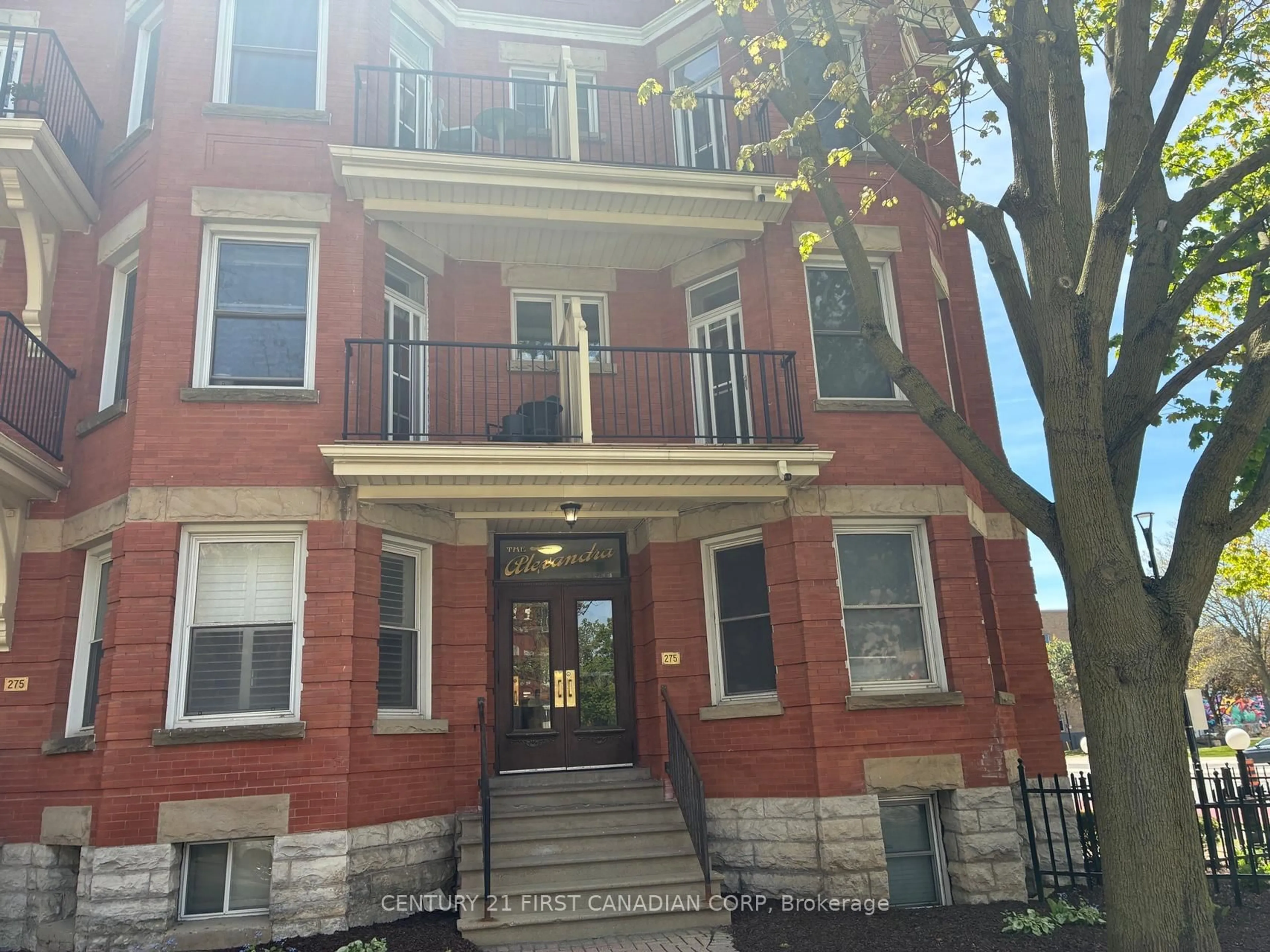Unknown for 275 QUEENS Ave #202, London East Ontario N6B 1X2
