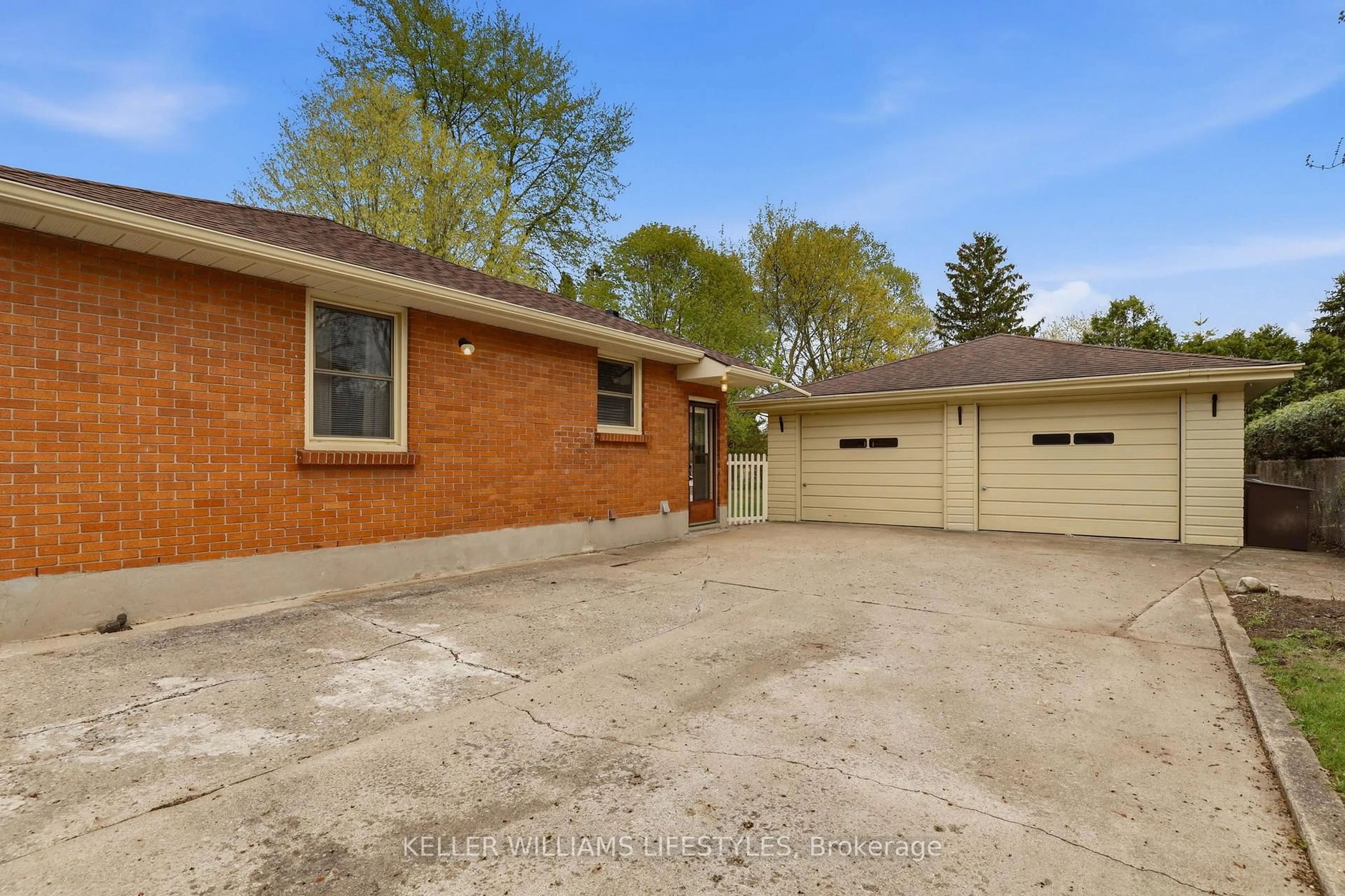 Home with brick exterior material, street for 543 Elmdale Ave, London North Ontario N5X 1H5