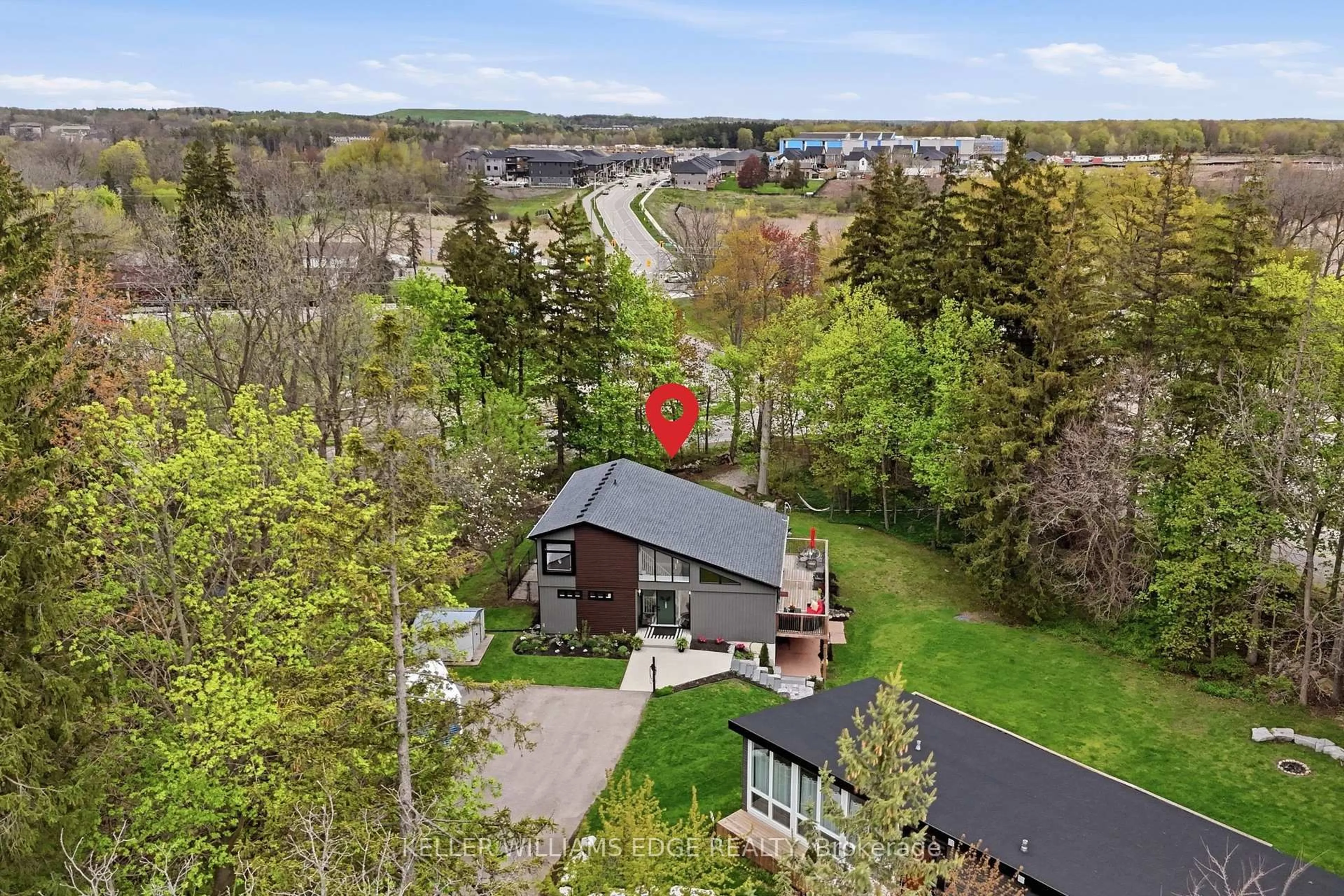 A pic from outside/outdoor area/front of a property/back of a property/a pic from drone, unknown for 25 Shadywood Lane, Cambridge Ontario N1R 5S2