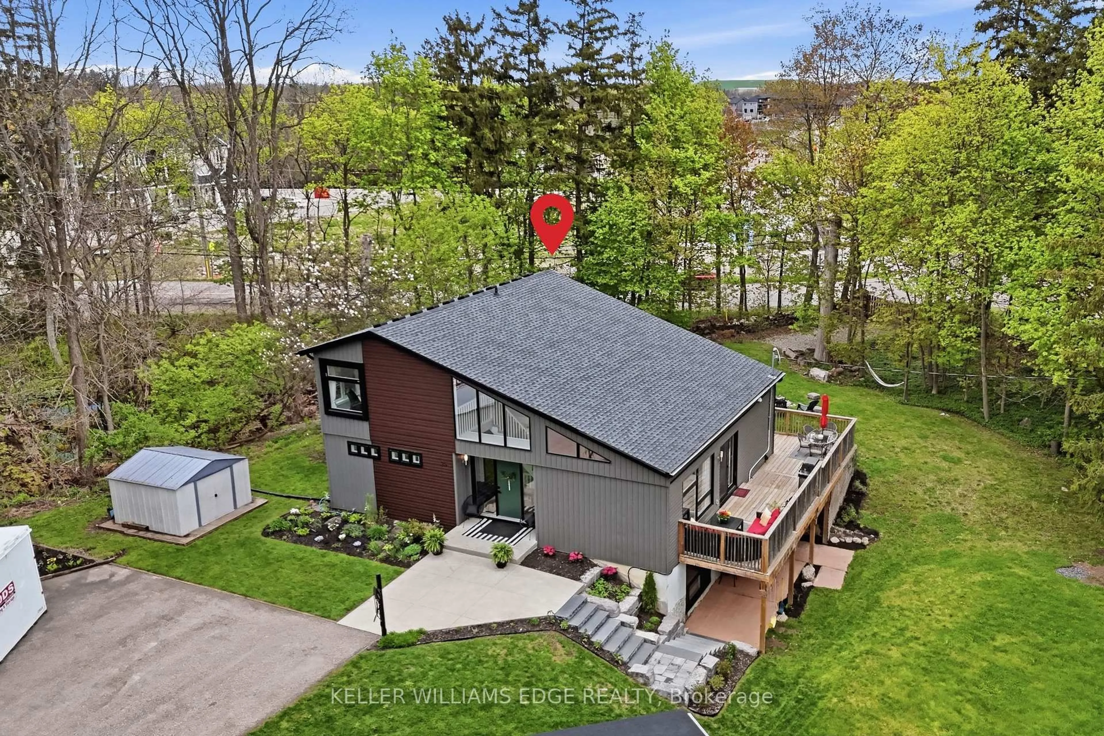 A pic from outside/outdoor area/front of a property/back of a property/a pic from drone, unknown for 25 Shadywood Lane, Cambridge Ontario N1R 5S2