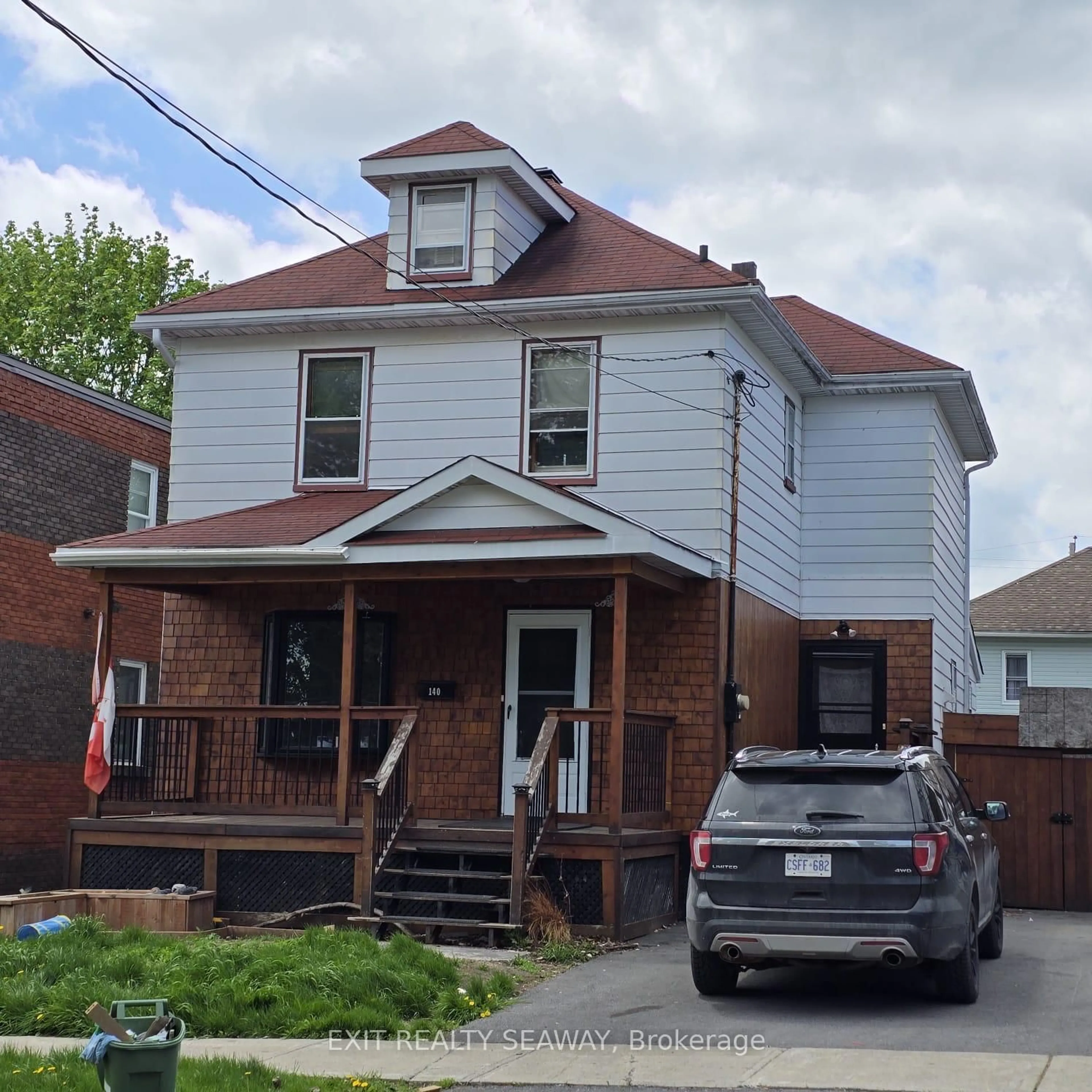Home with brick exterior material, street for 140 Belmont St, Cornwall Ontario K6H 4Z3