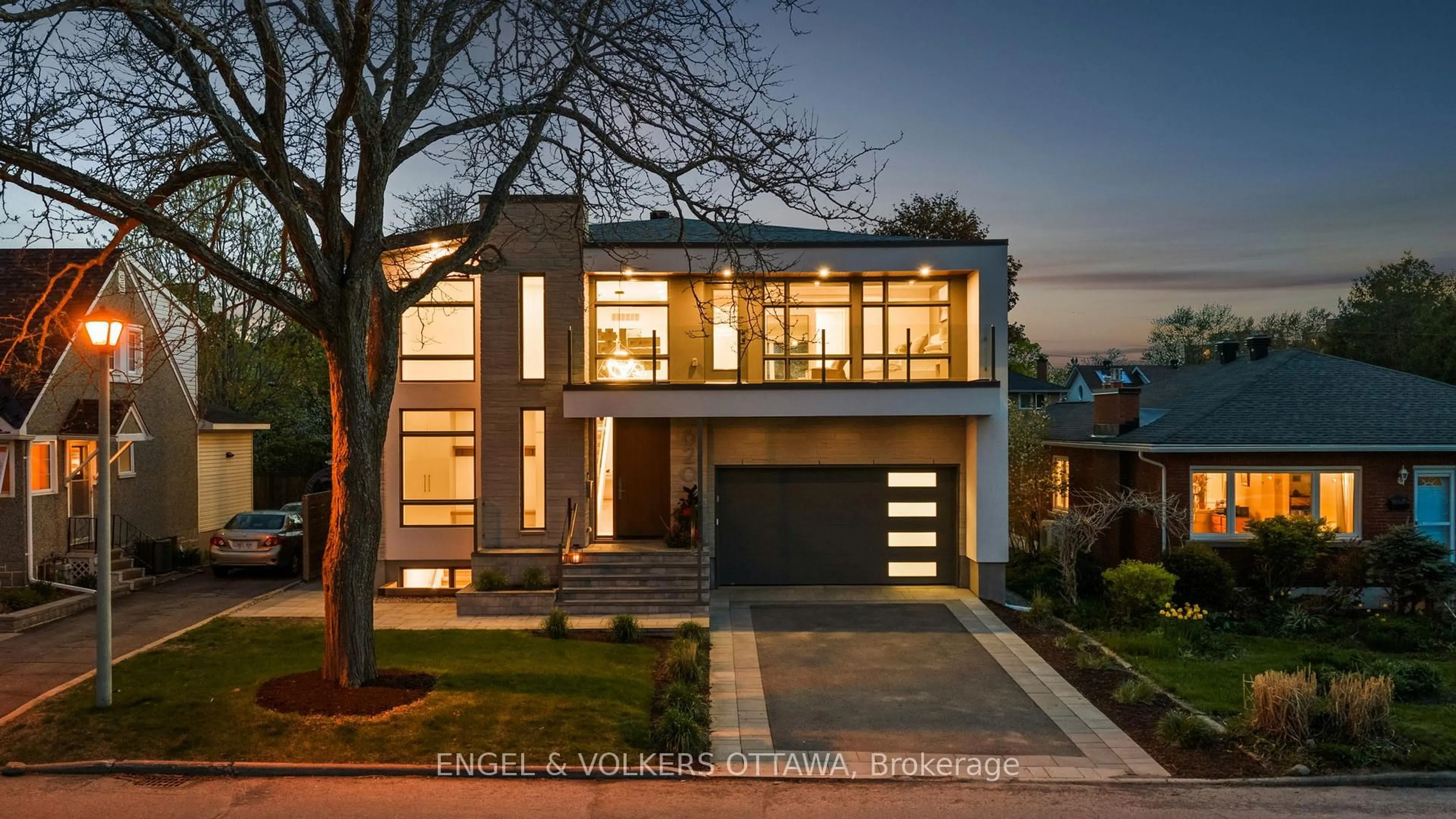 Home with brick exterior material, street for 620 Rowanwood Ave, Ottawa Ontario K2A 3E2